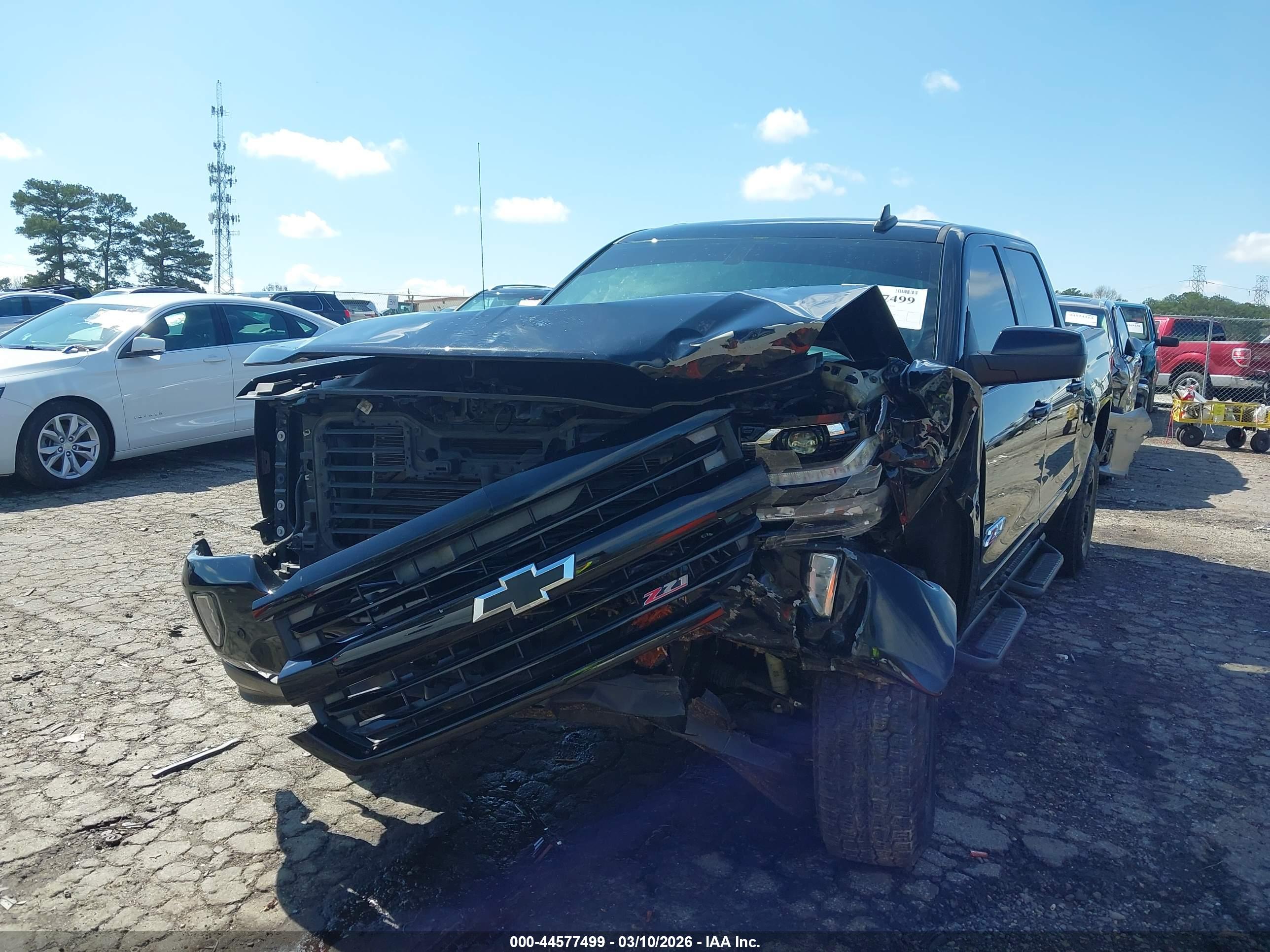 CHEVROLET SILVERADO image 6