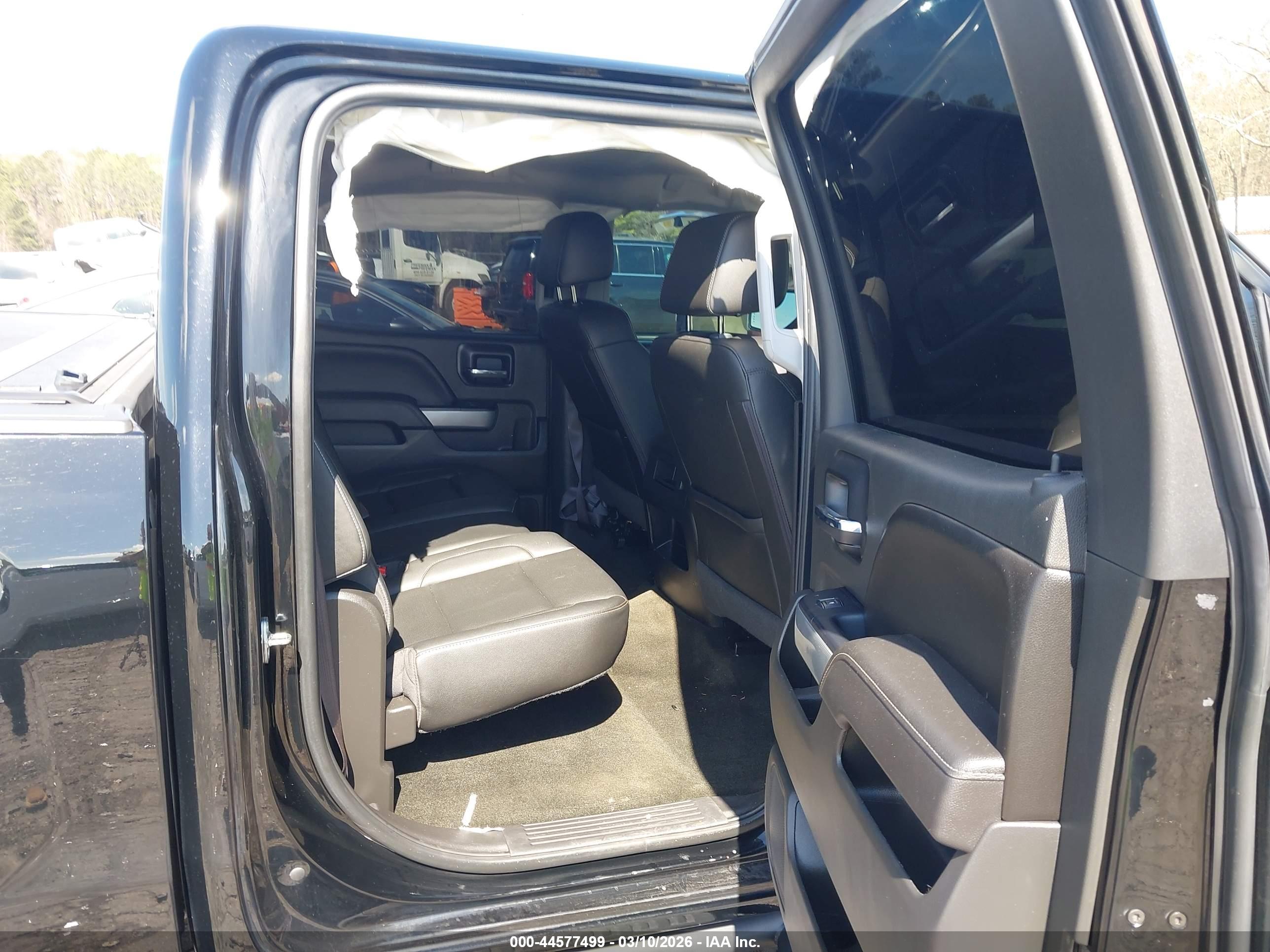 CHEVROLET SILVERADO image 8