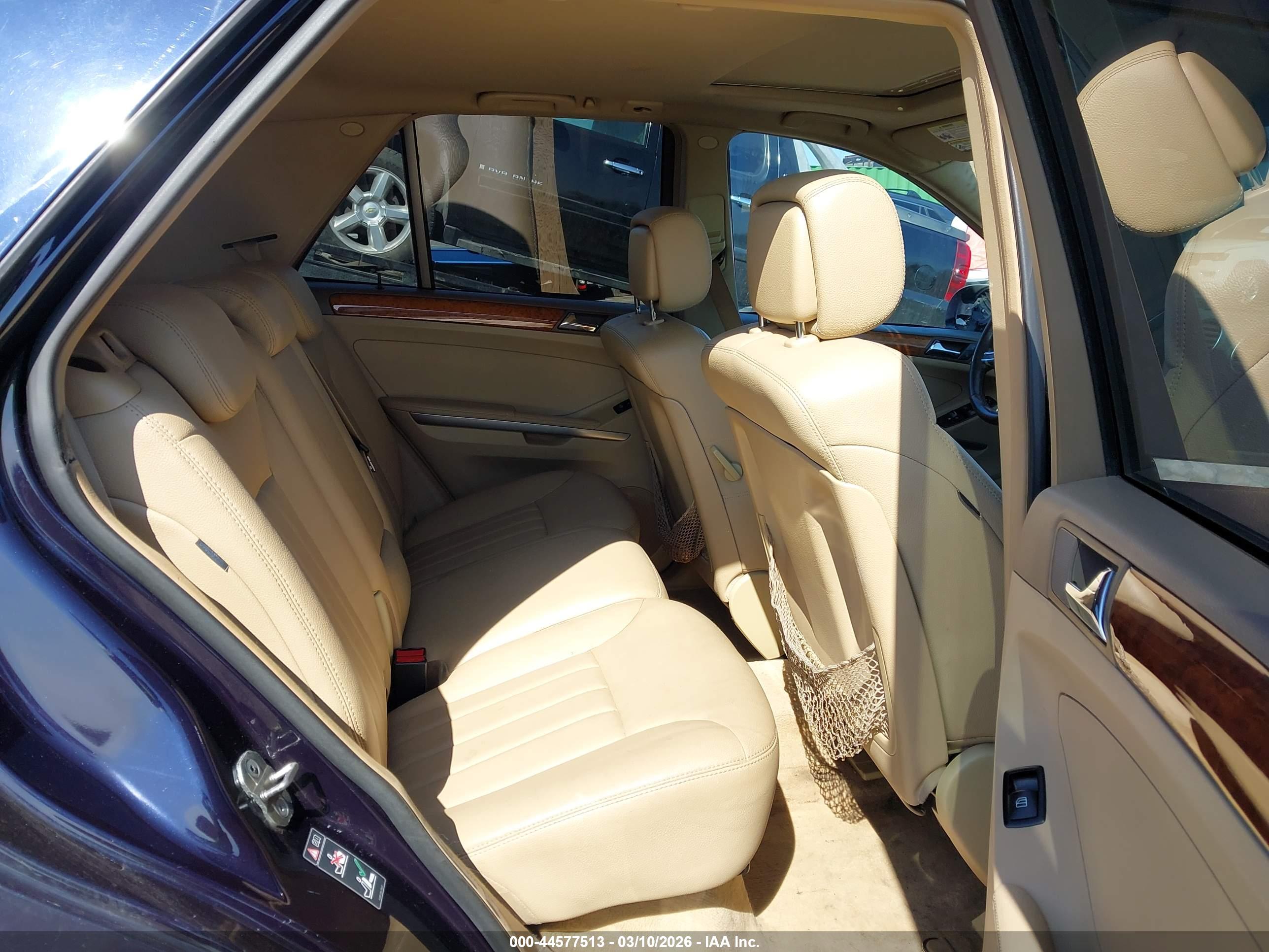 MERCEDES-BENZ ML image 8
