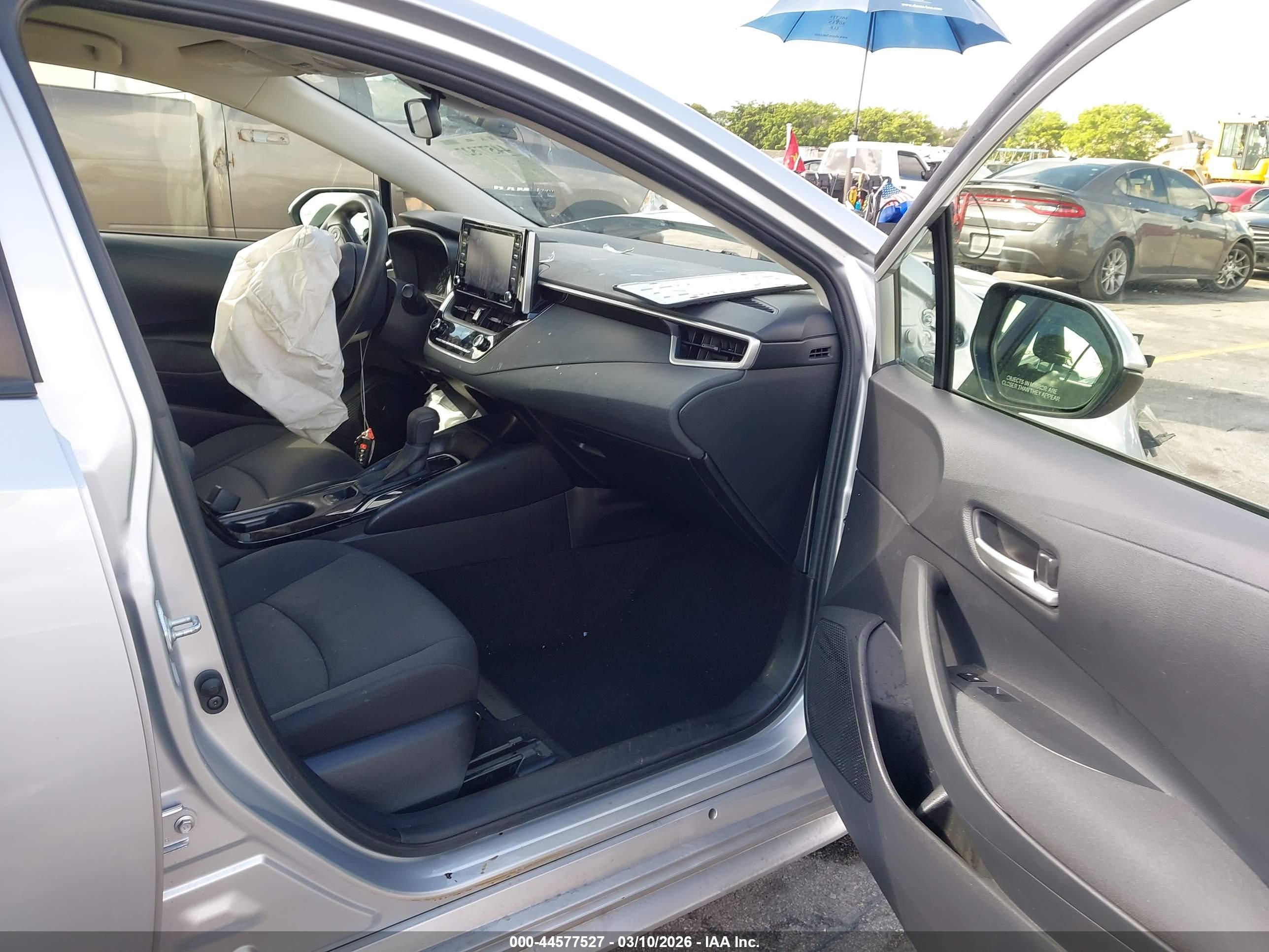 TOYOTA COROLLA image 5