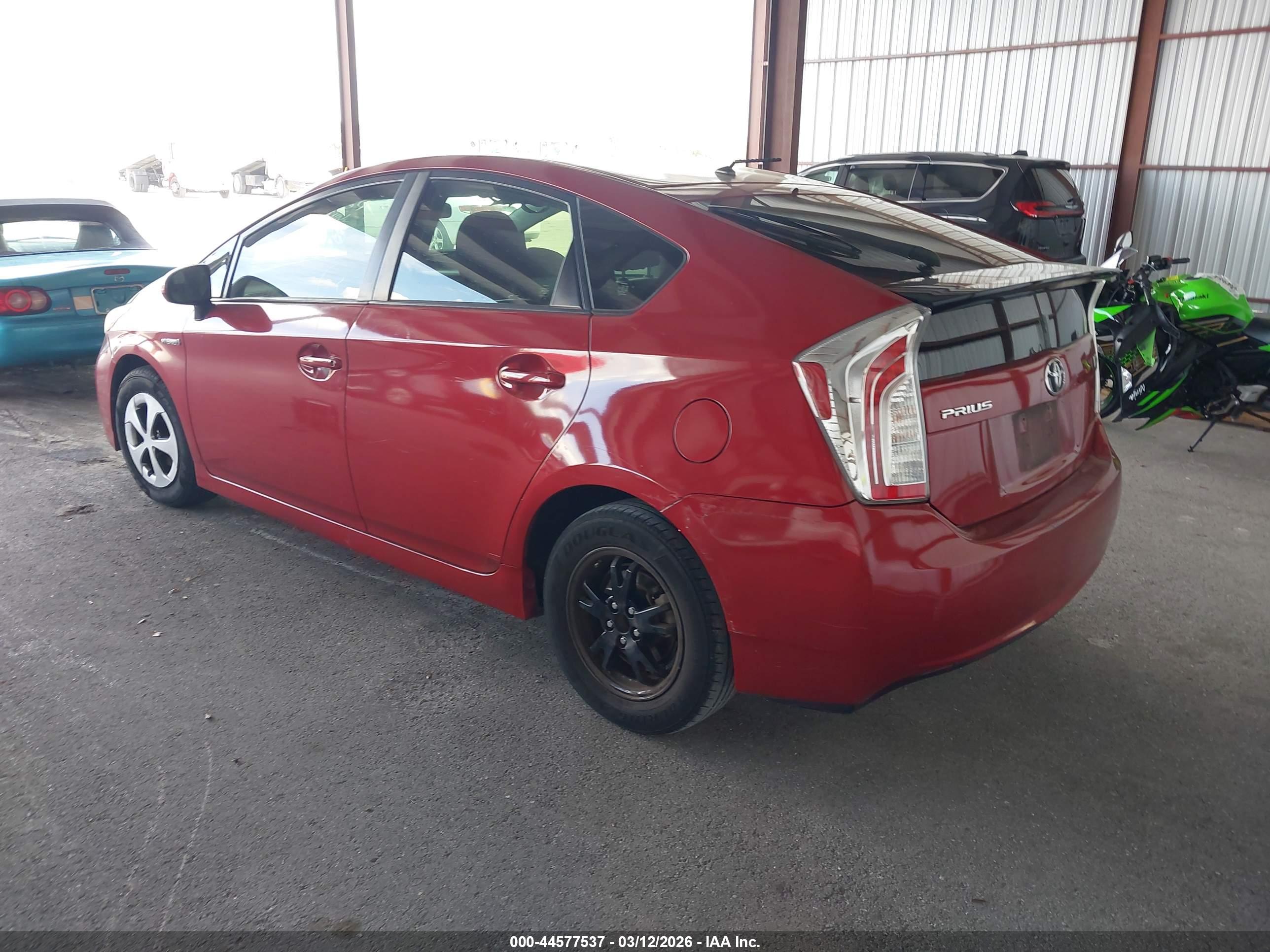 TOYOTA PRIUS image 3