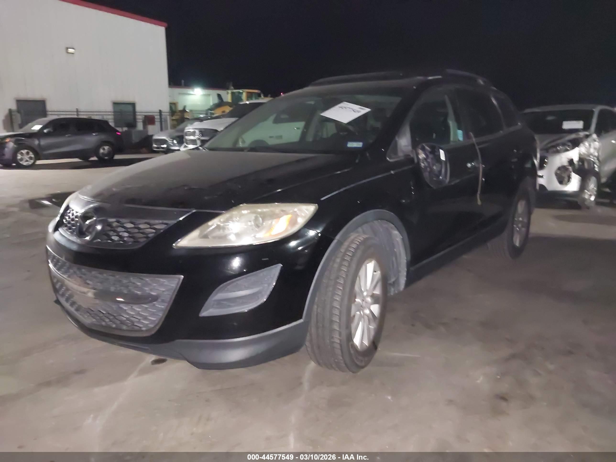 MAZDA CX-9 image 2