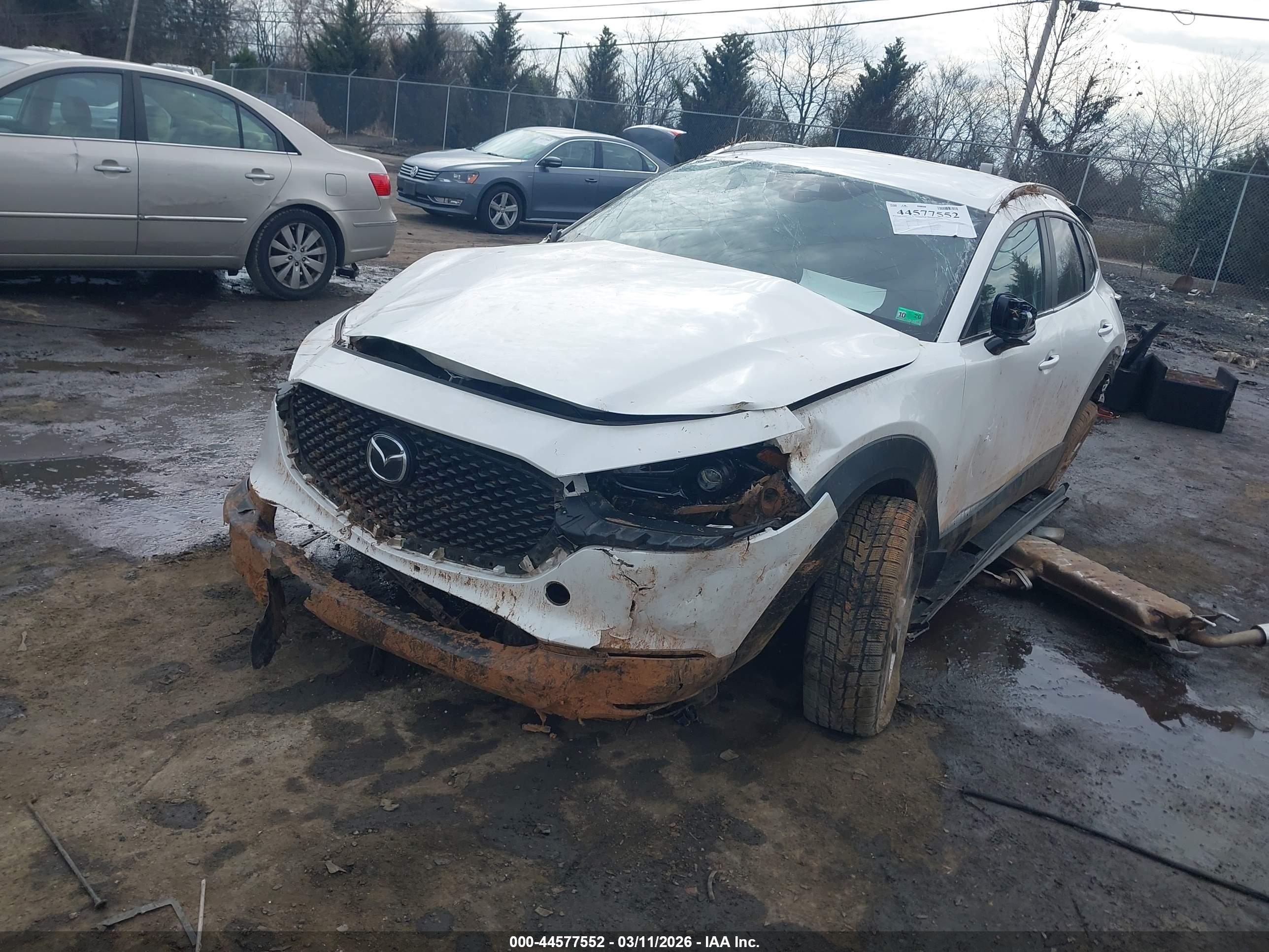 MAZDA CX-30 image 2