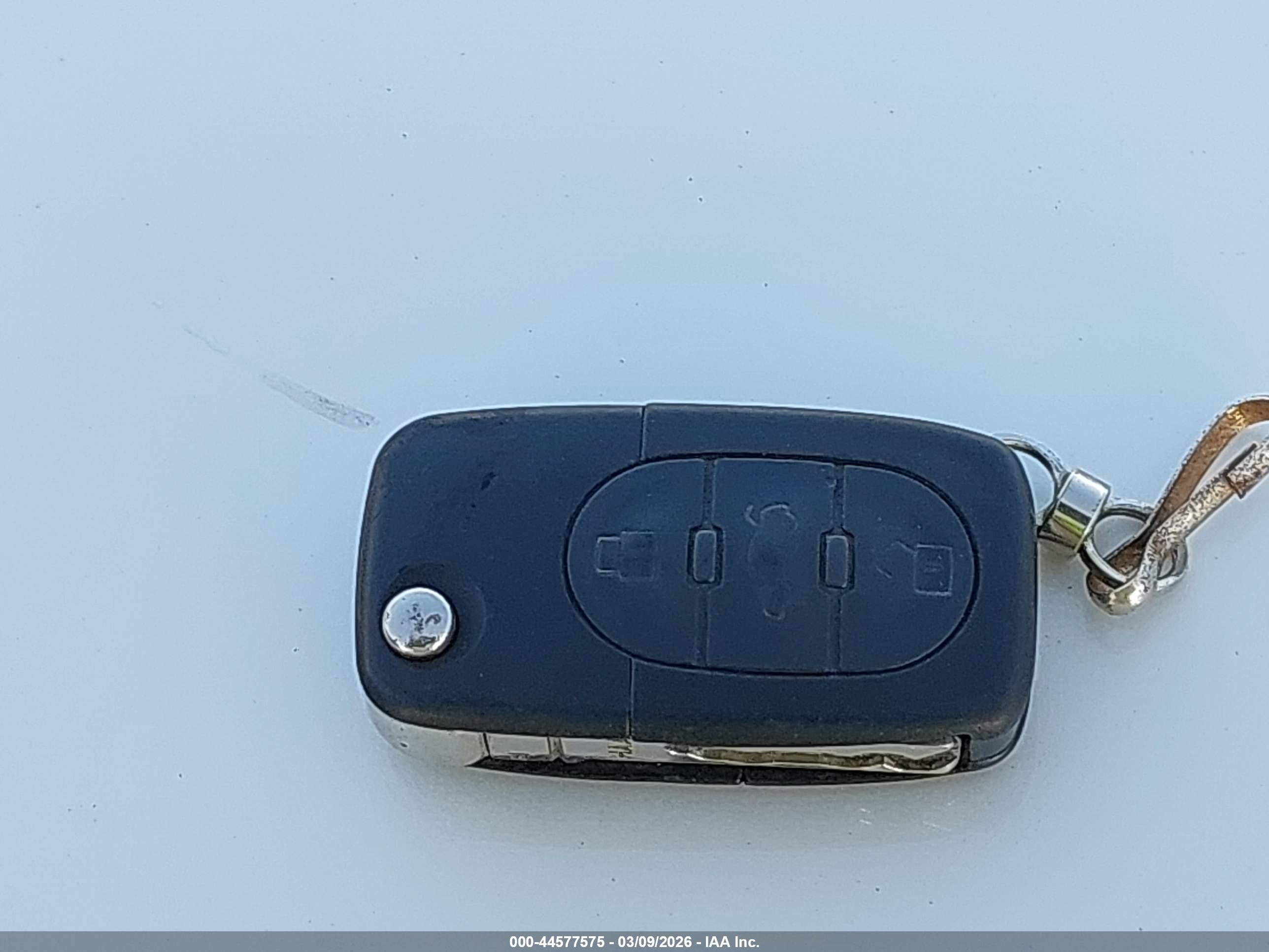 AUDI A4 image 11
