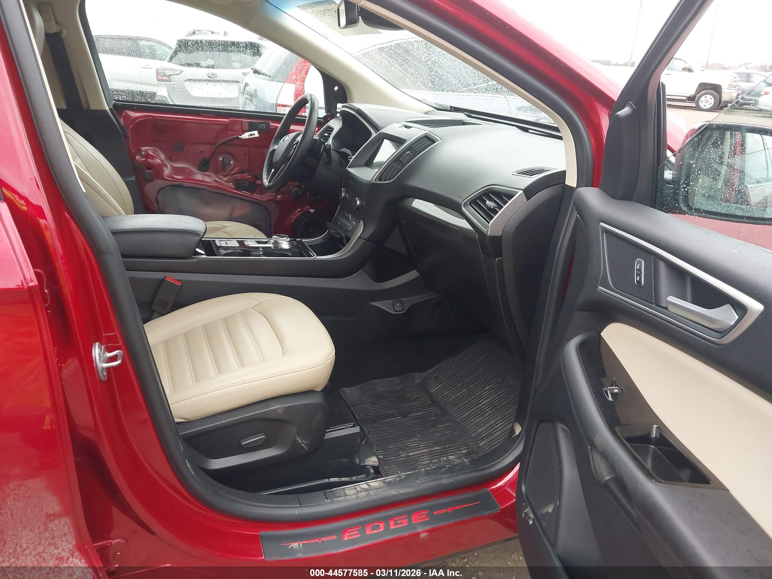 FORD EDGE image 5