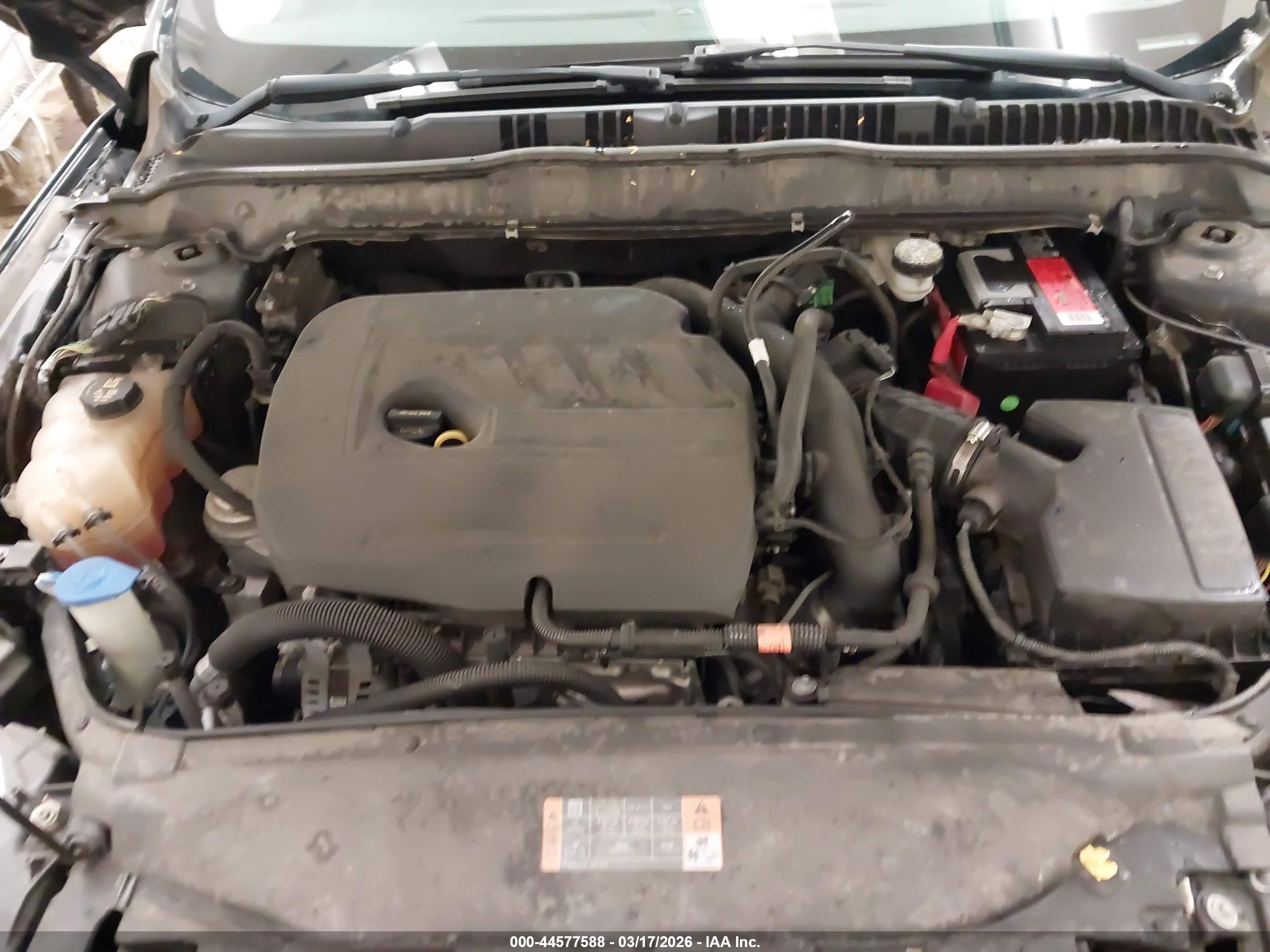 FORD FUSION image 10