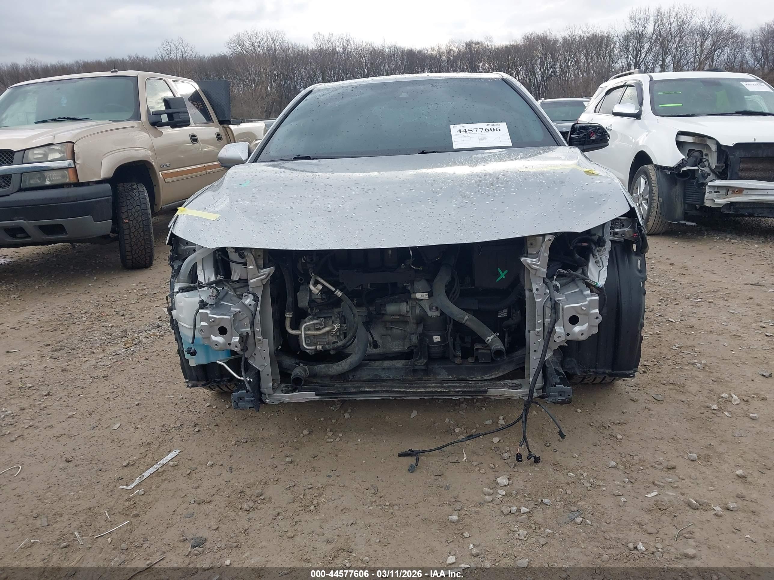 TOYOTA CAMRY image 6