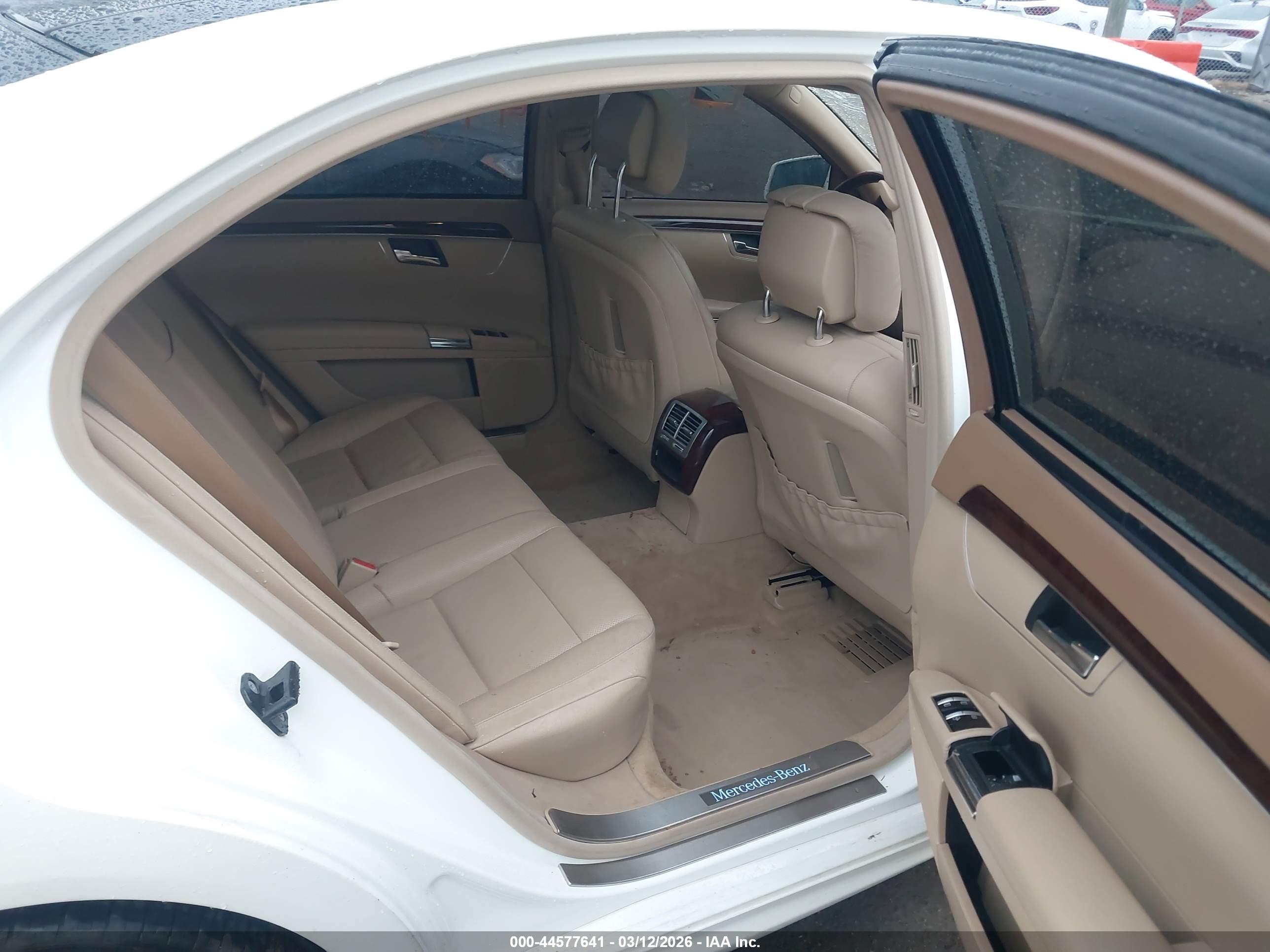 MERCEDES-BENZ S image 8