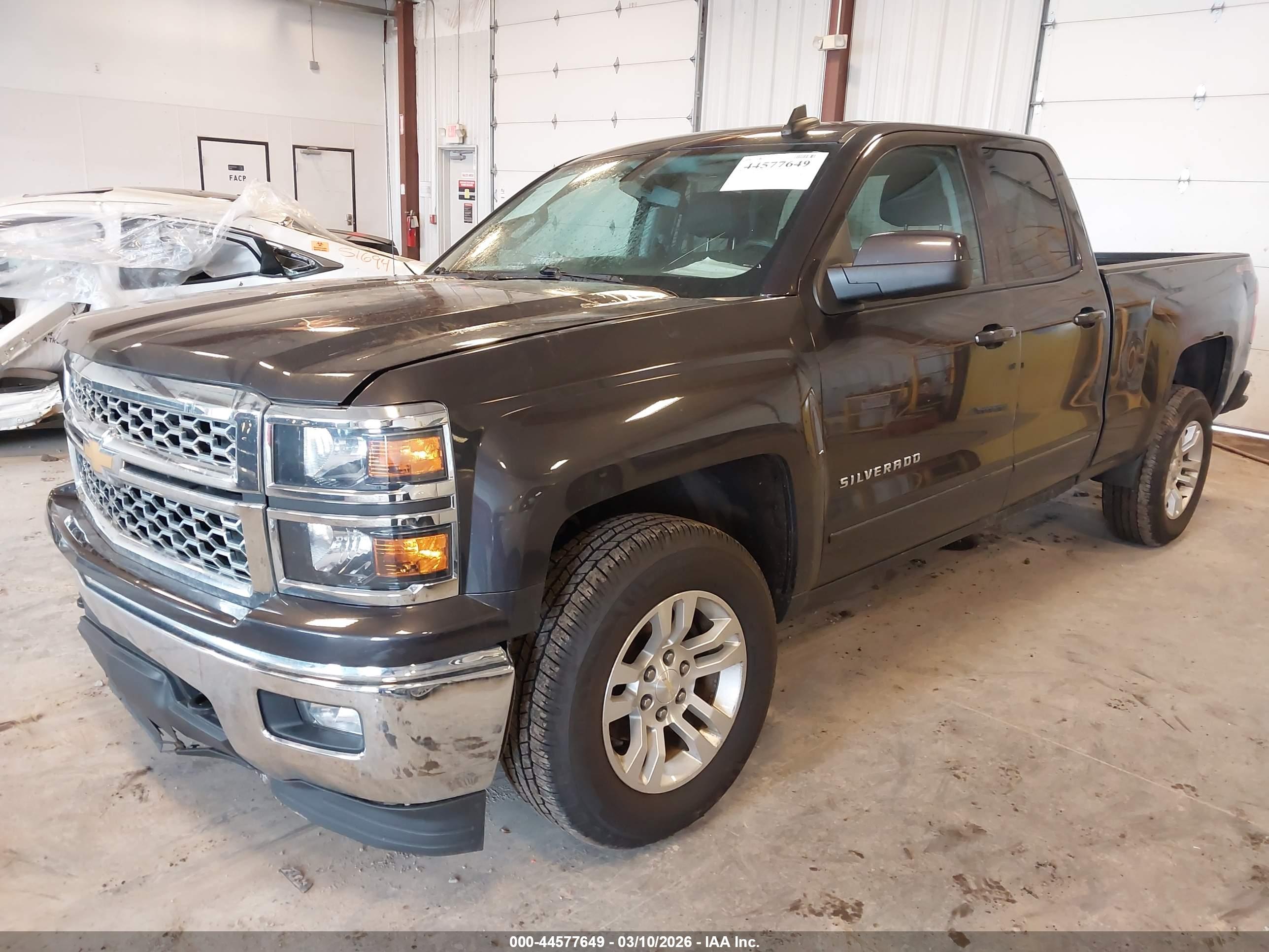 CHEVROLET SILVERADO image 2