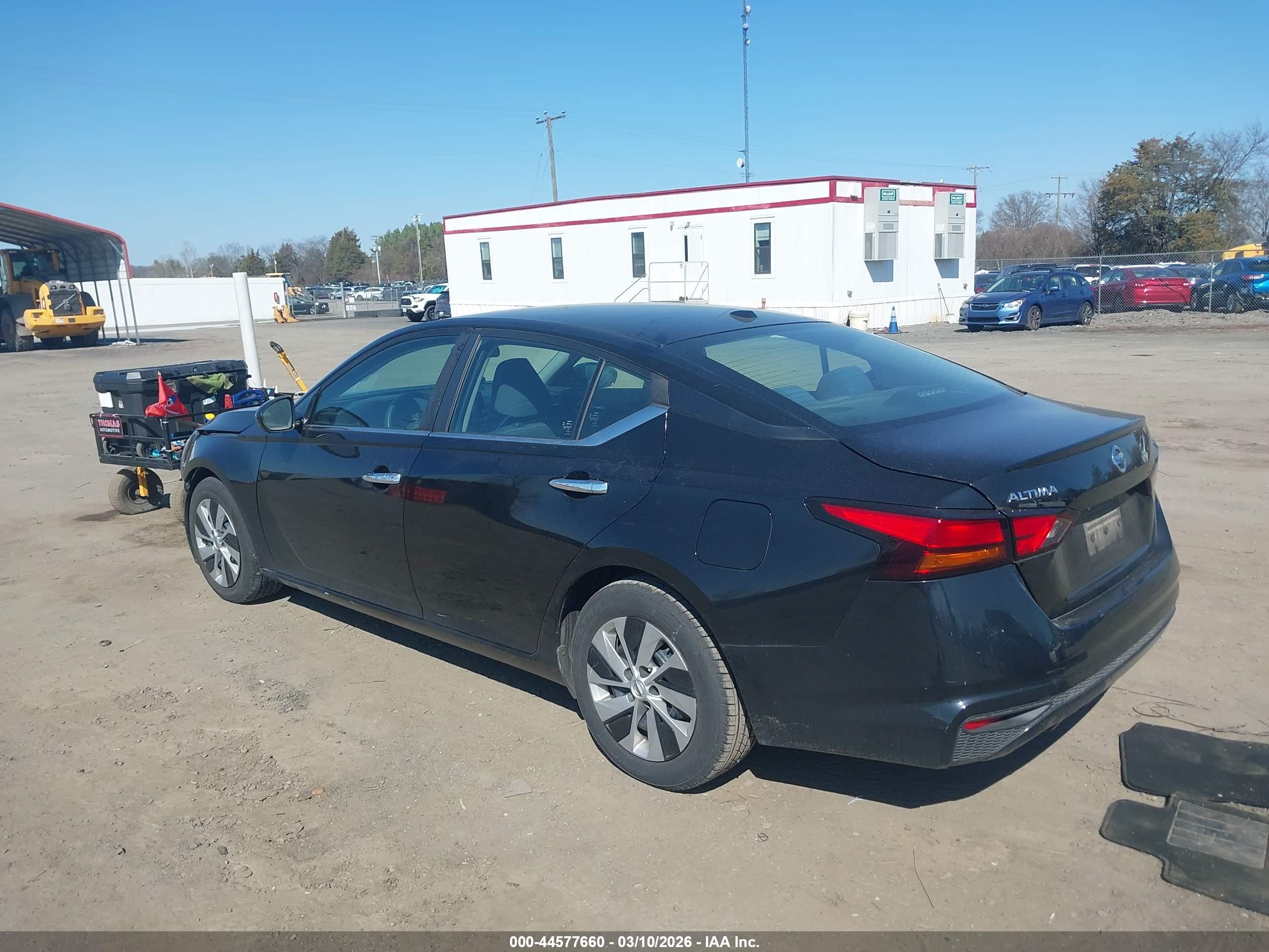 NISSAN ALTIMA image 3