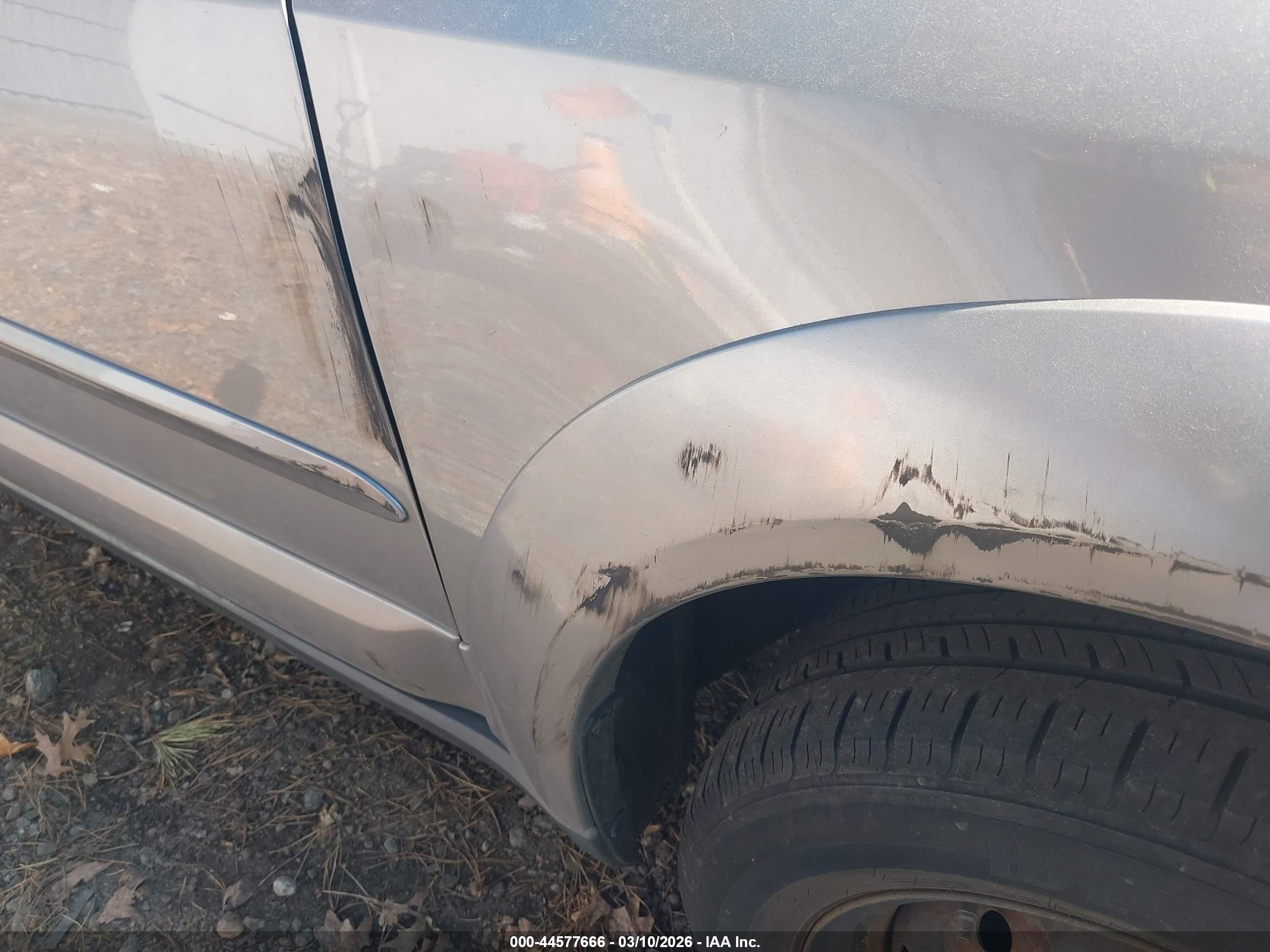 SUBARU OUTBACK image 6