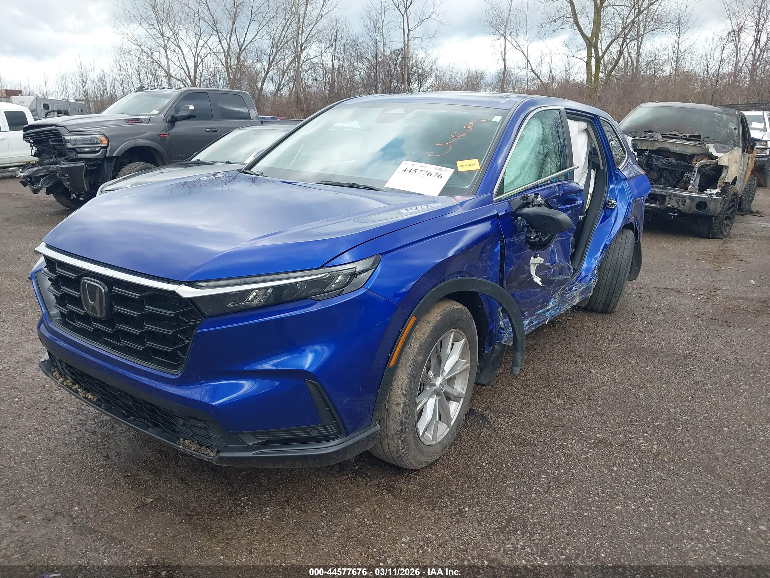 HONDA CR-V image 2