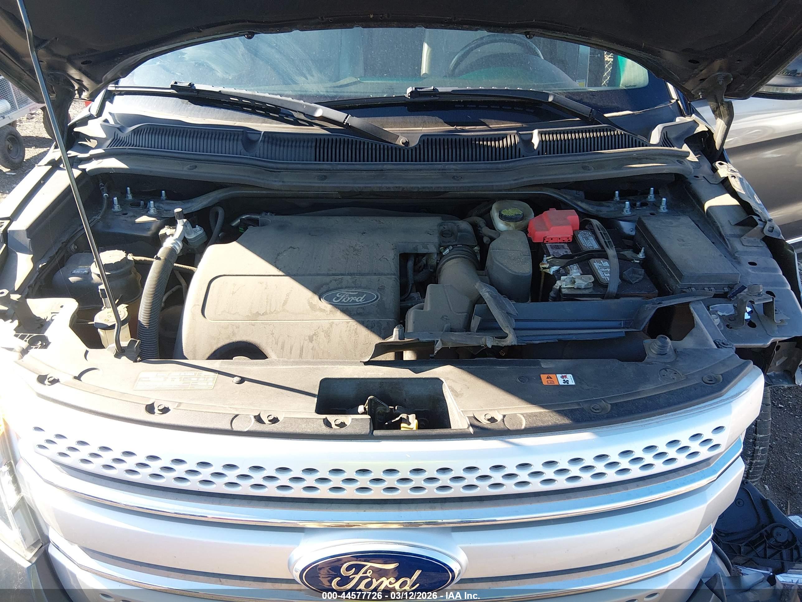 FORD EXPLORER image 10