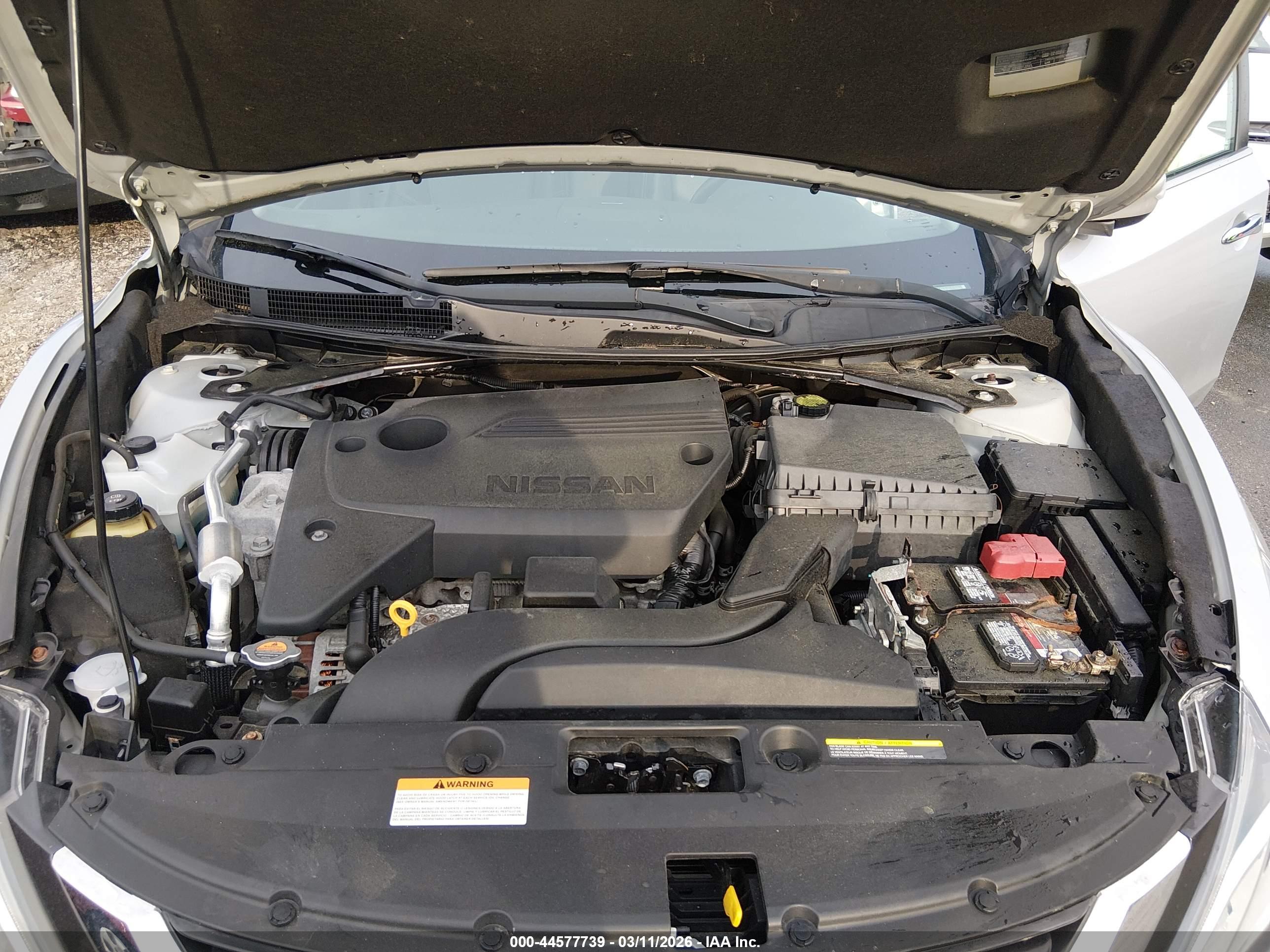 NISSAN ALTIMA image 10
