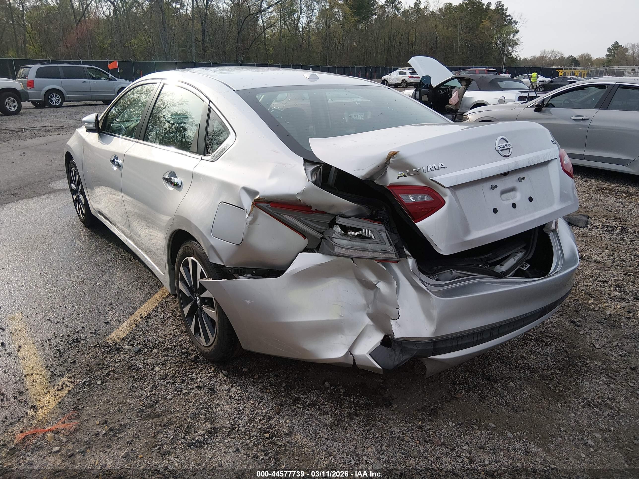 NISSAN ALTIMA image 3