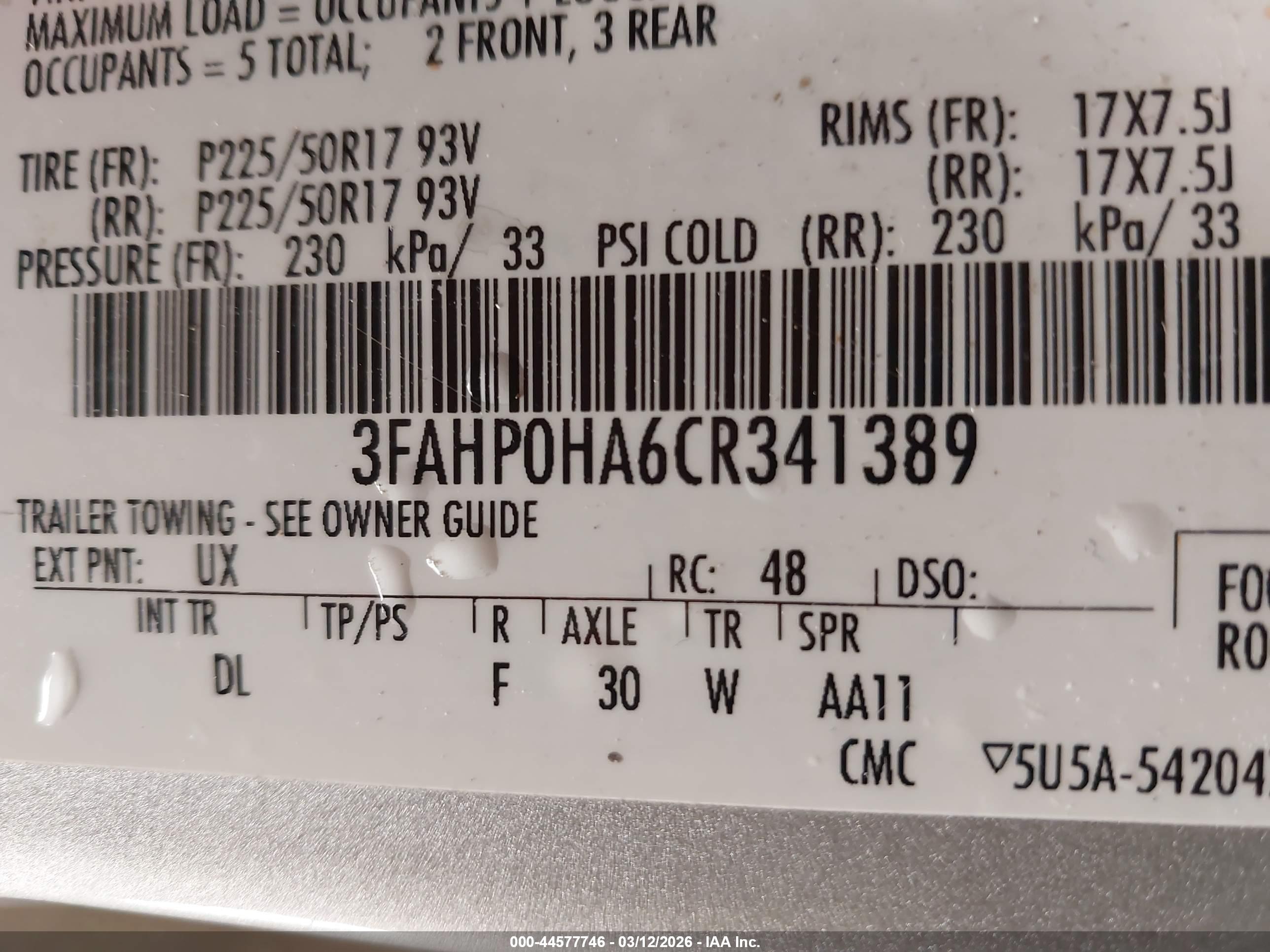 FORD FUSION image 9