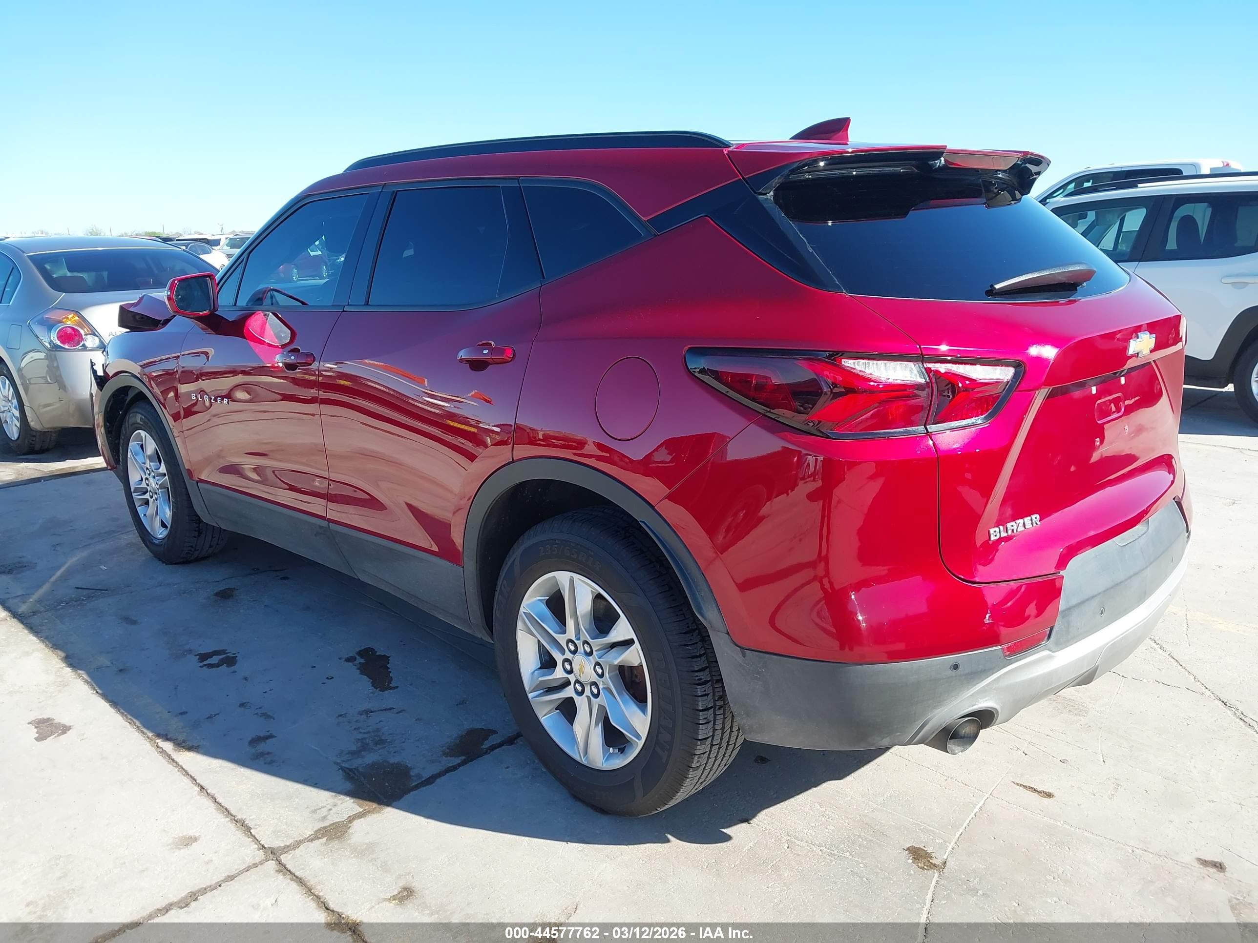 CHEVROLET BLAZER image 3