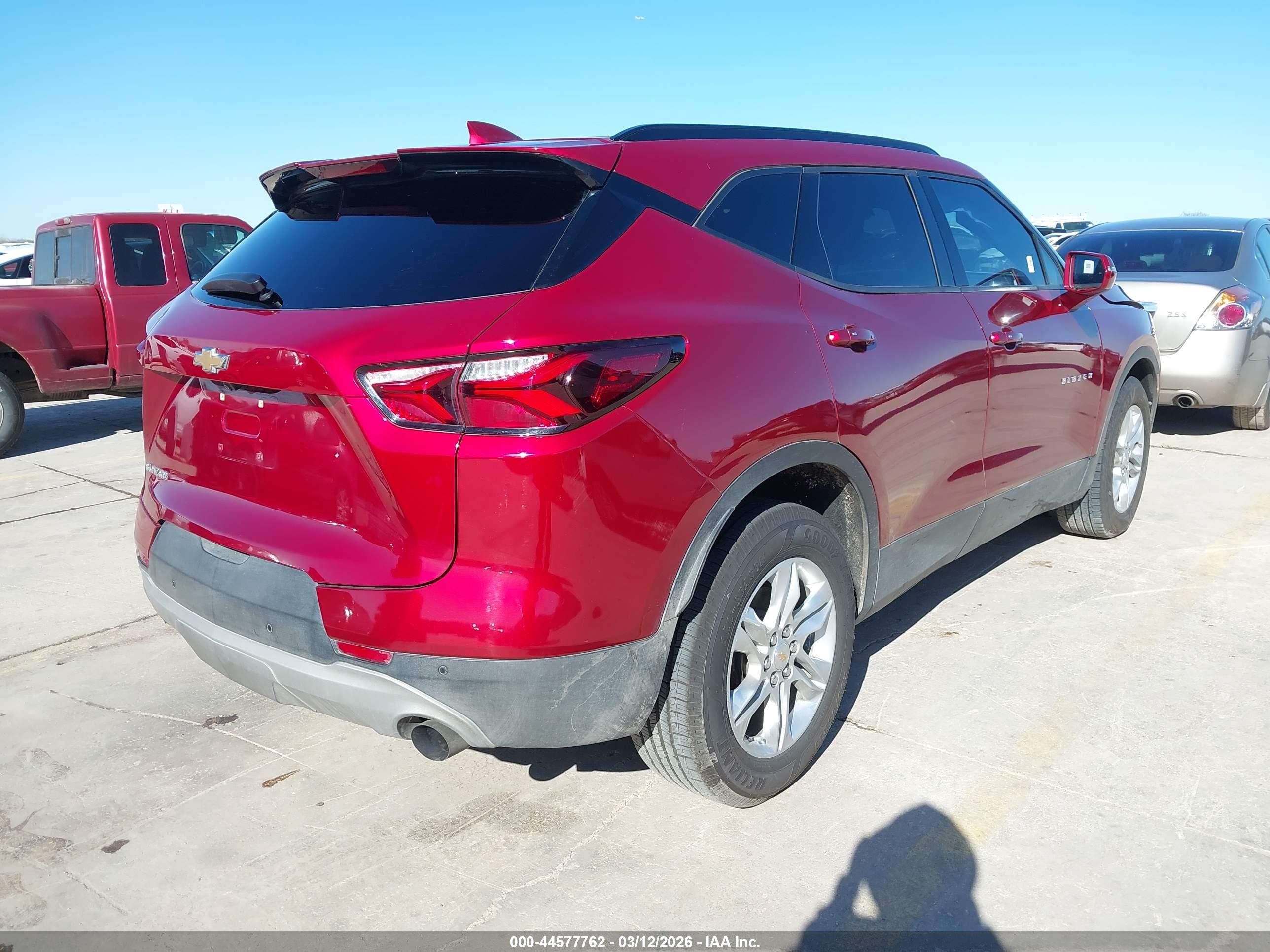 CHEVROLET BLAZER image 4