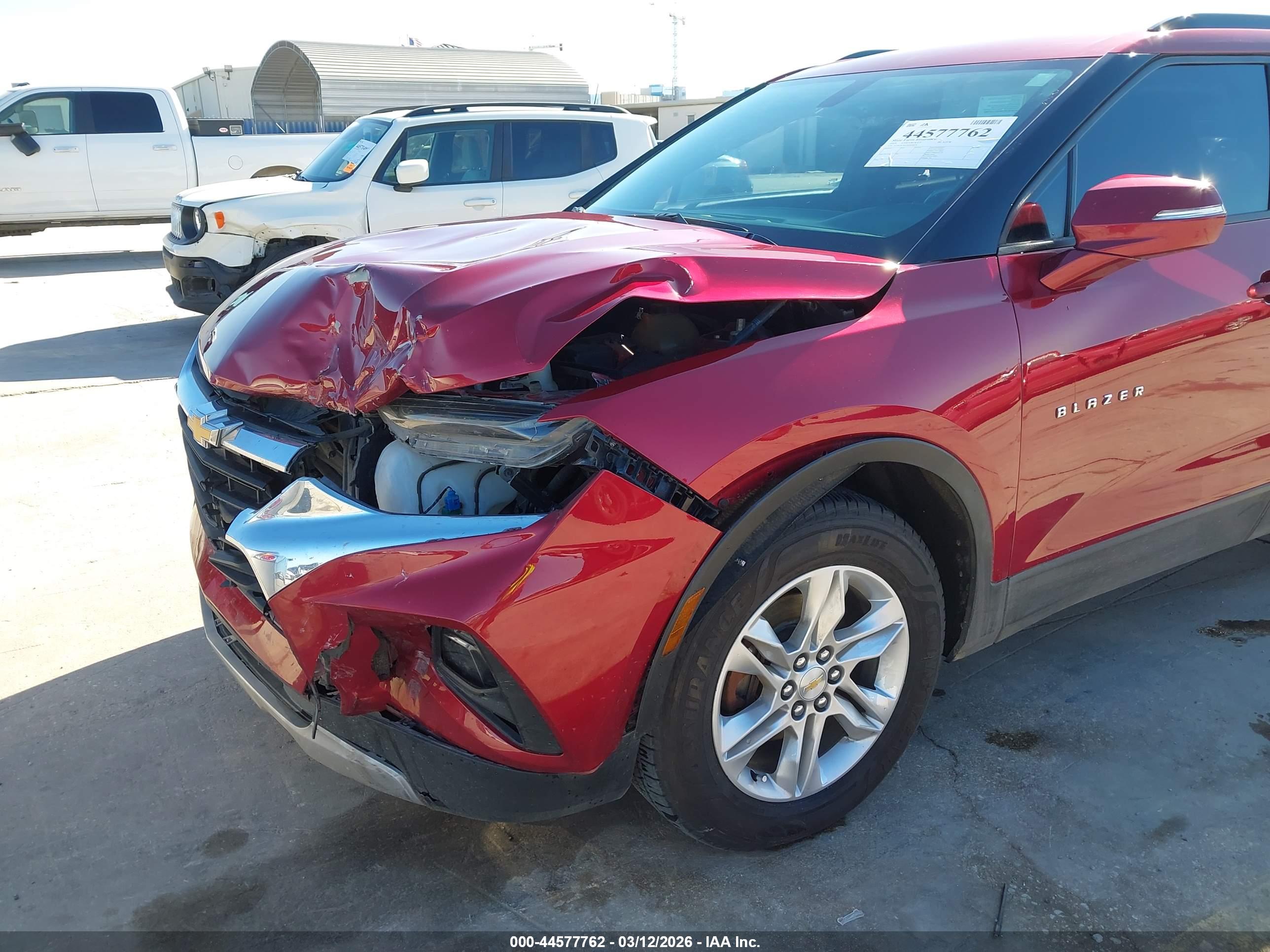 CHEVROLET BLAZER image 6
