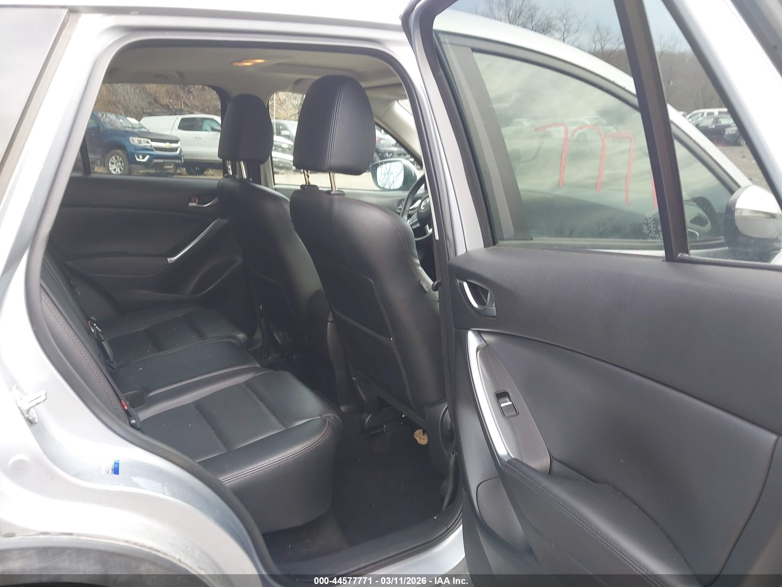 MAZDA CX-5 image 8