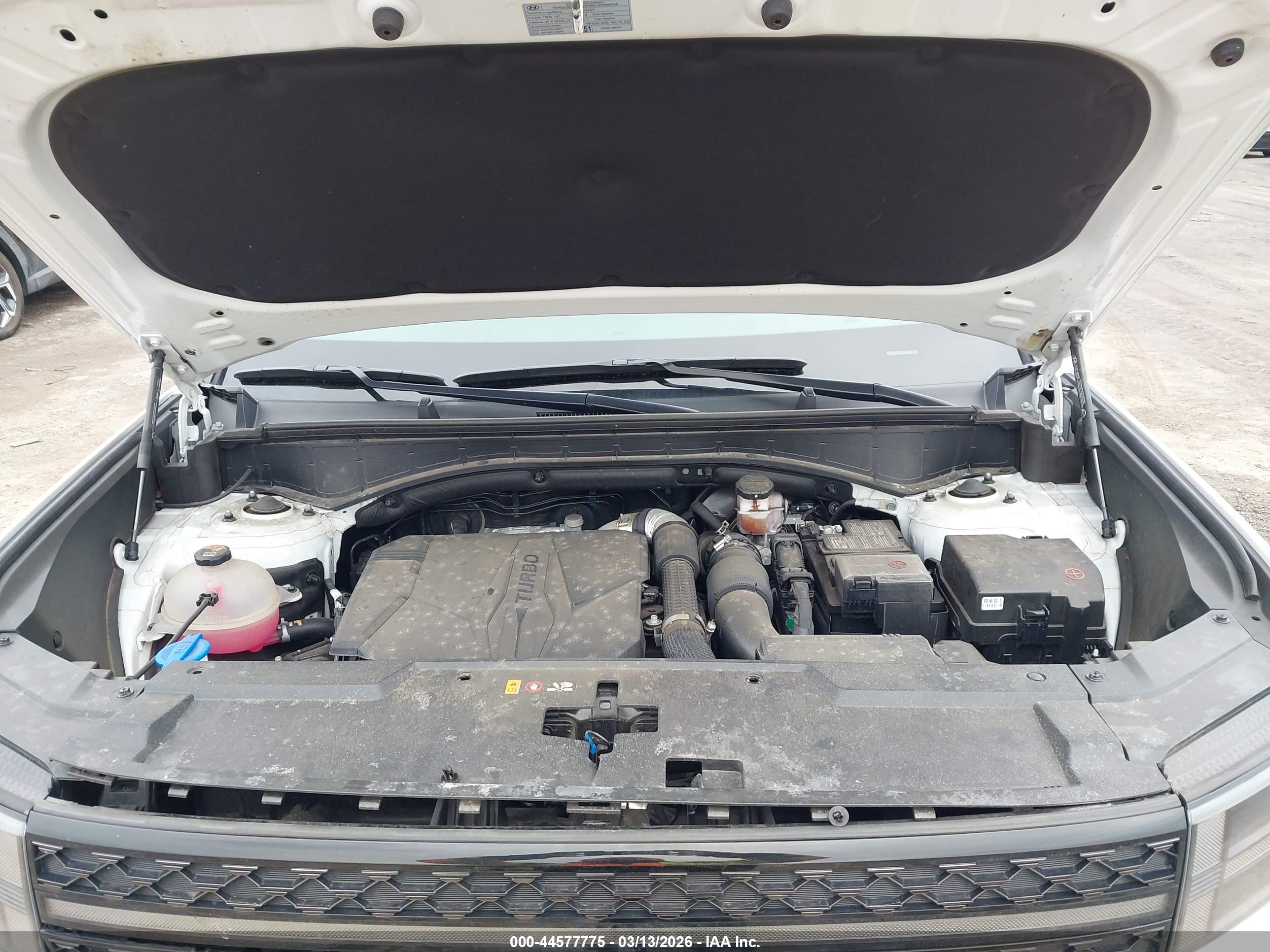 HYUNDAI SANTA image 10