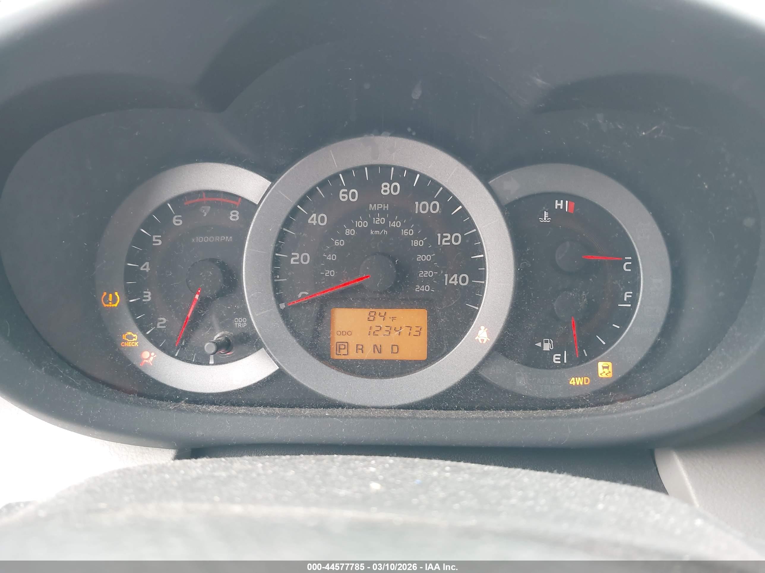 TOYOTA RAV4 image 7