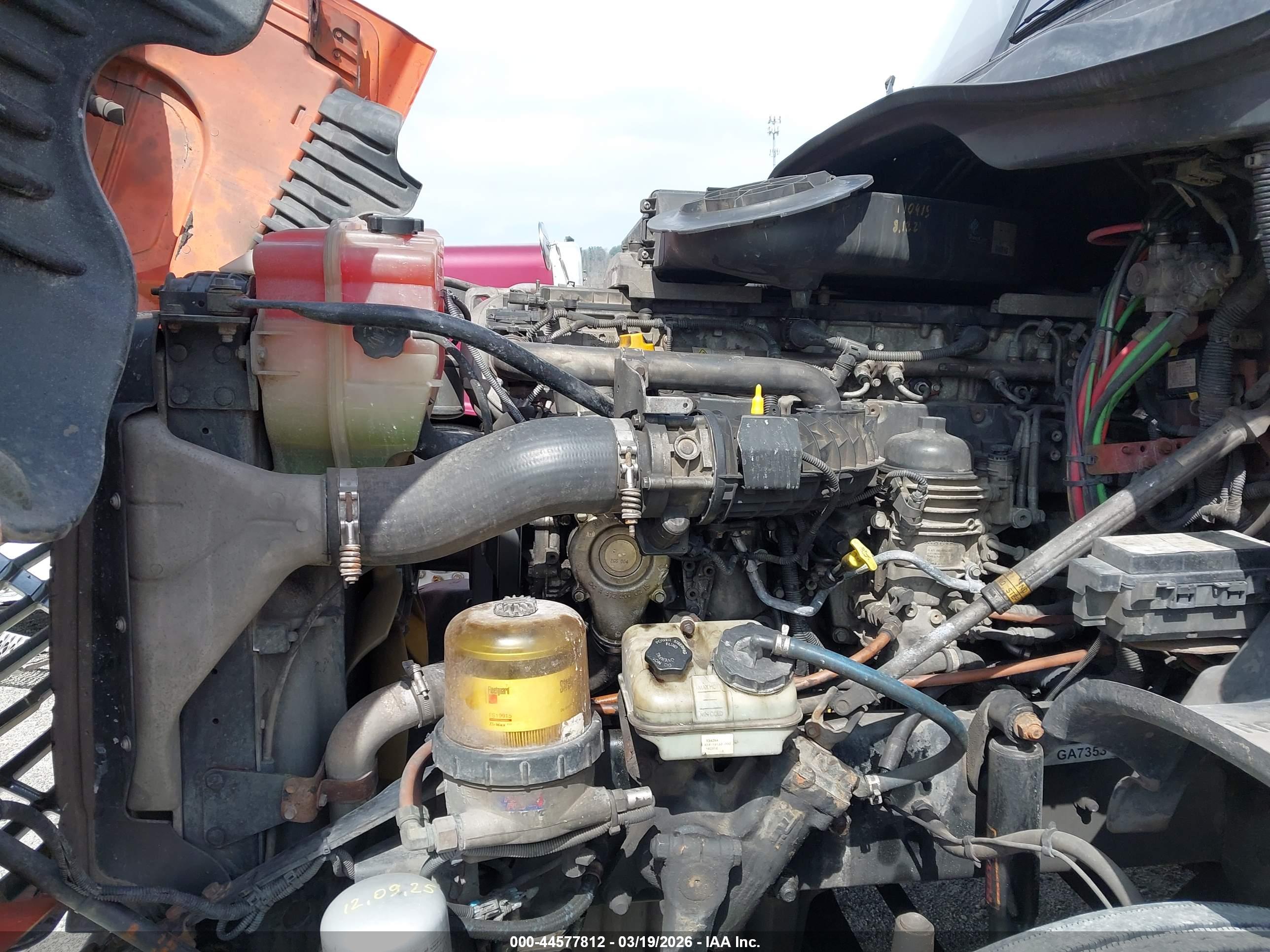 FREIGHTLINER CASCADIA image 10