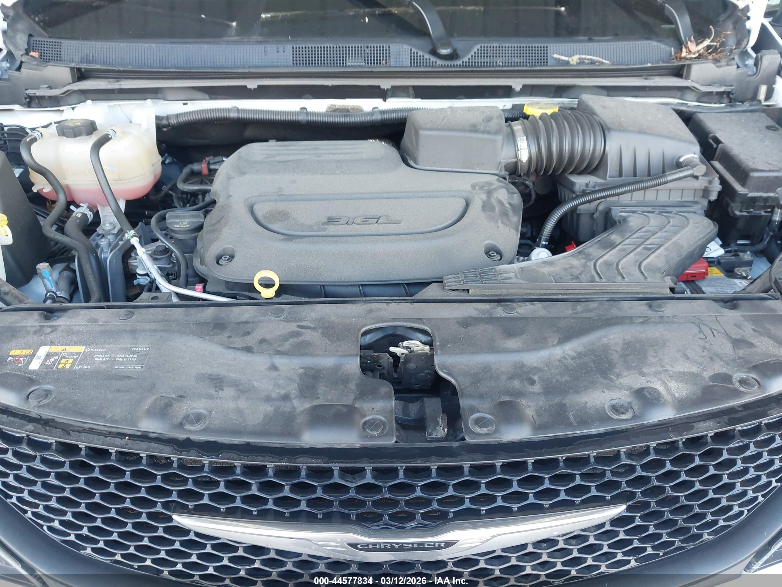 CHRYSLER VOYAGER image 10
