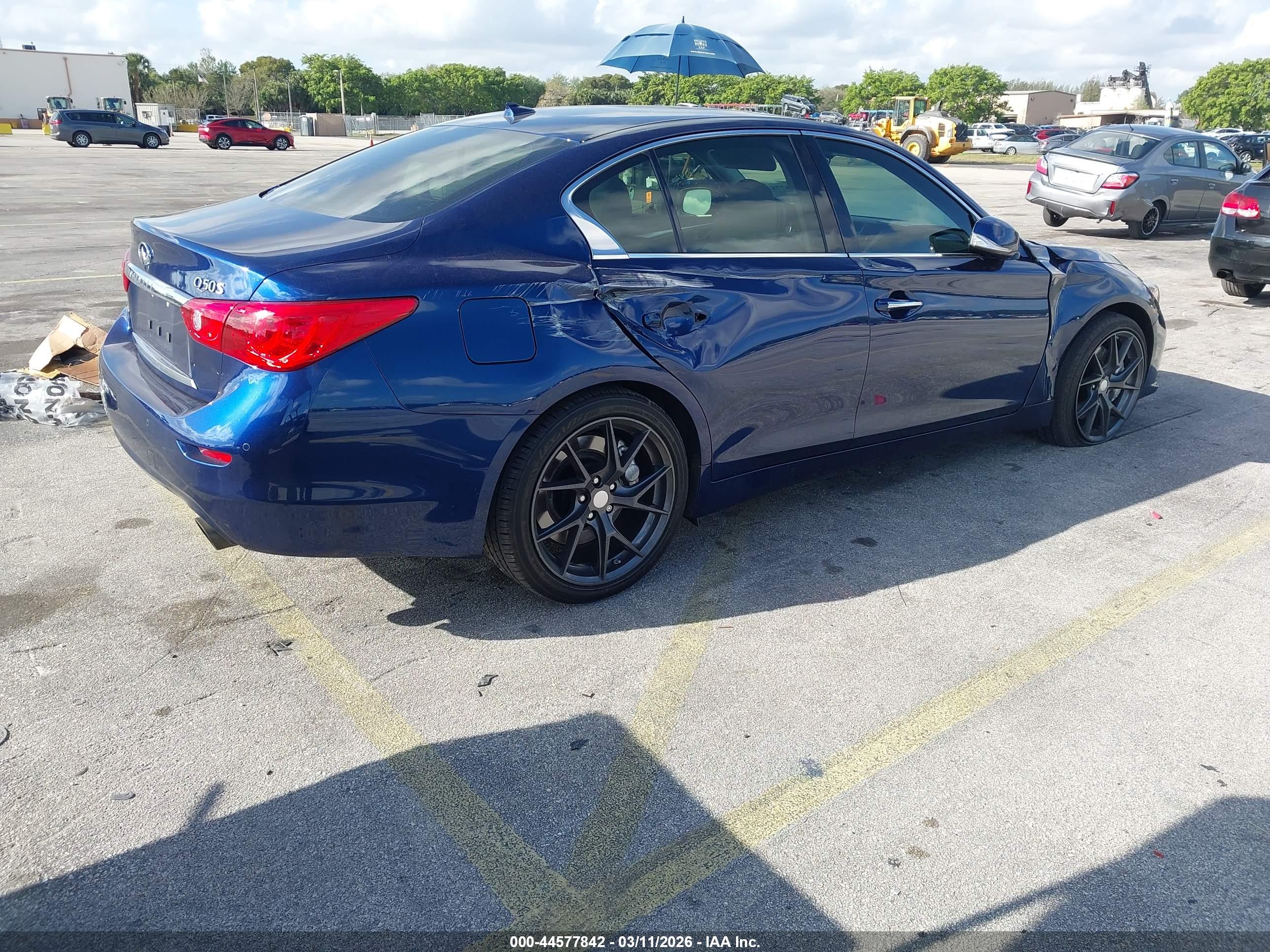 INFINITI Q50 image 4
