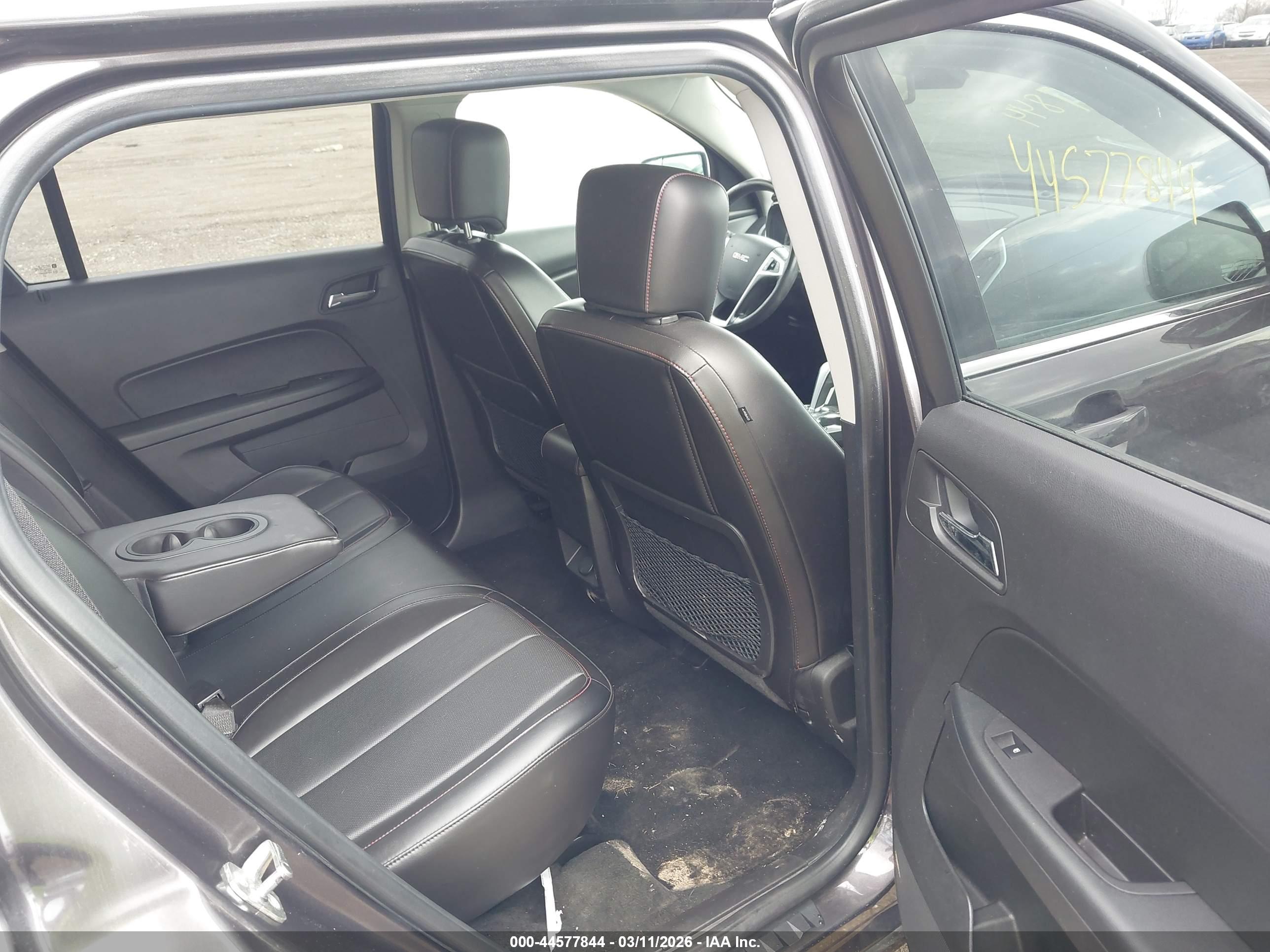 GMC TERRAIN image 8