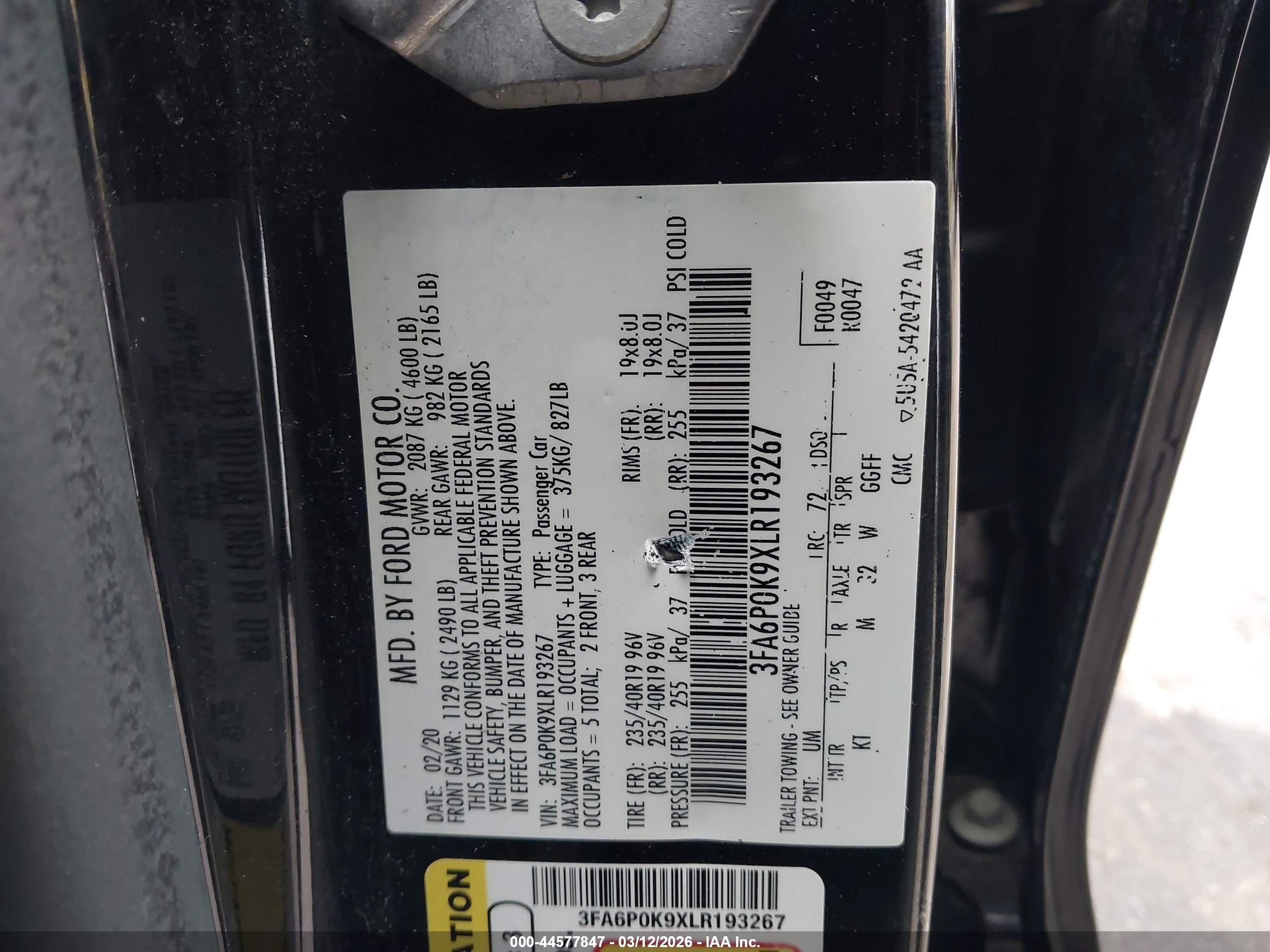 FORD FUSION image 9