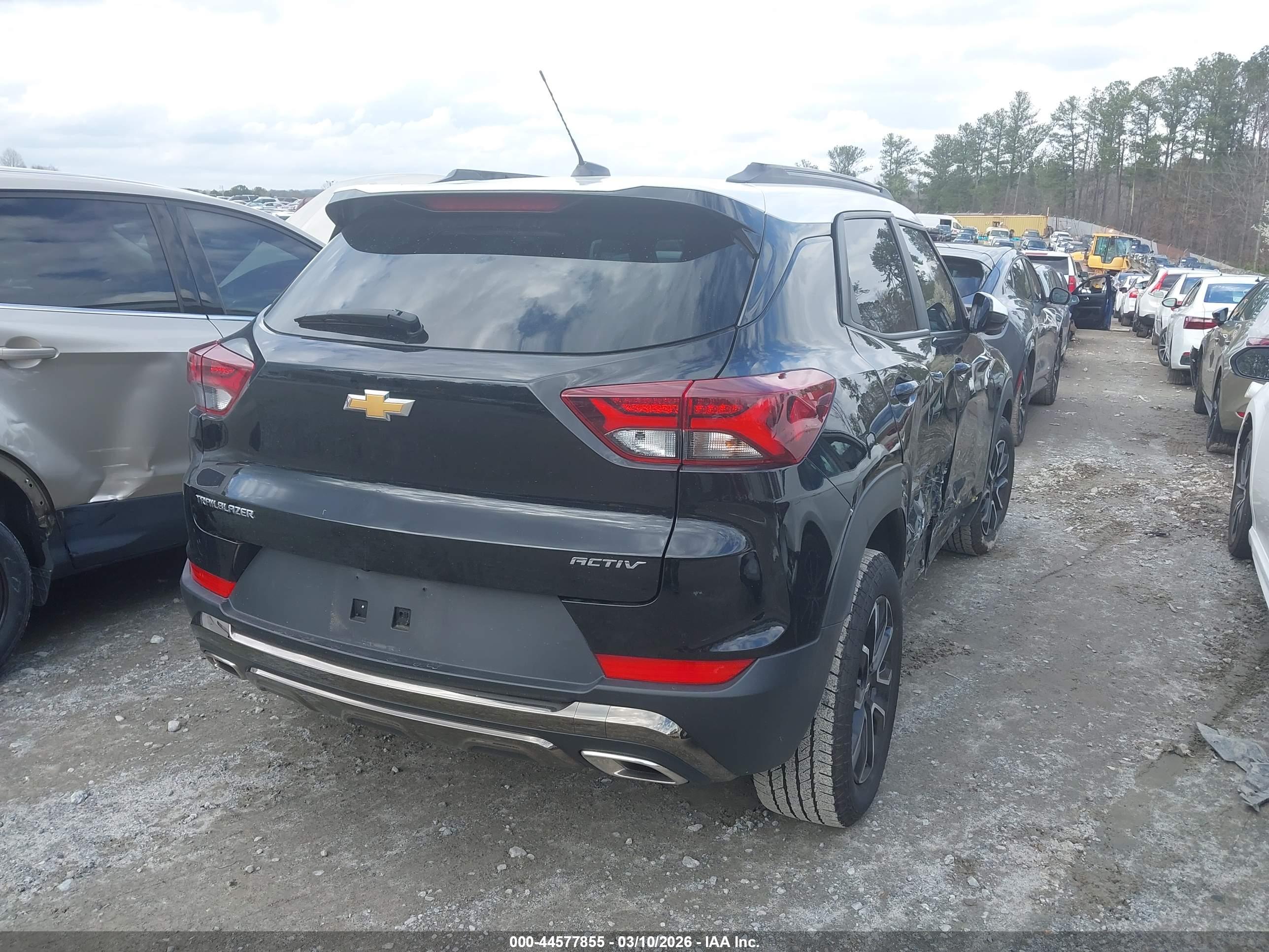 CHEVROLET TRAILBLAZER image 4