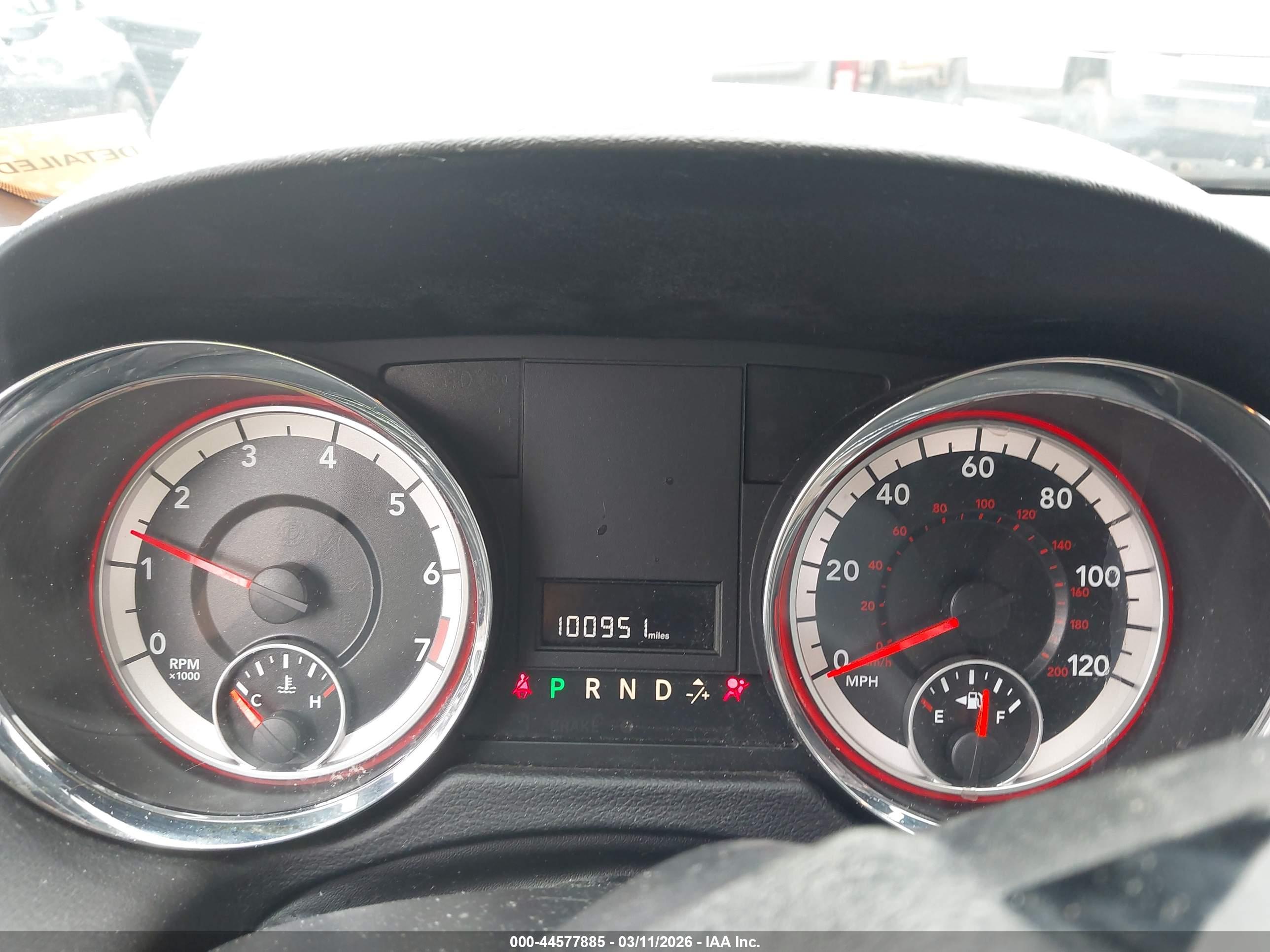 DODGE GRAND image 7