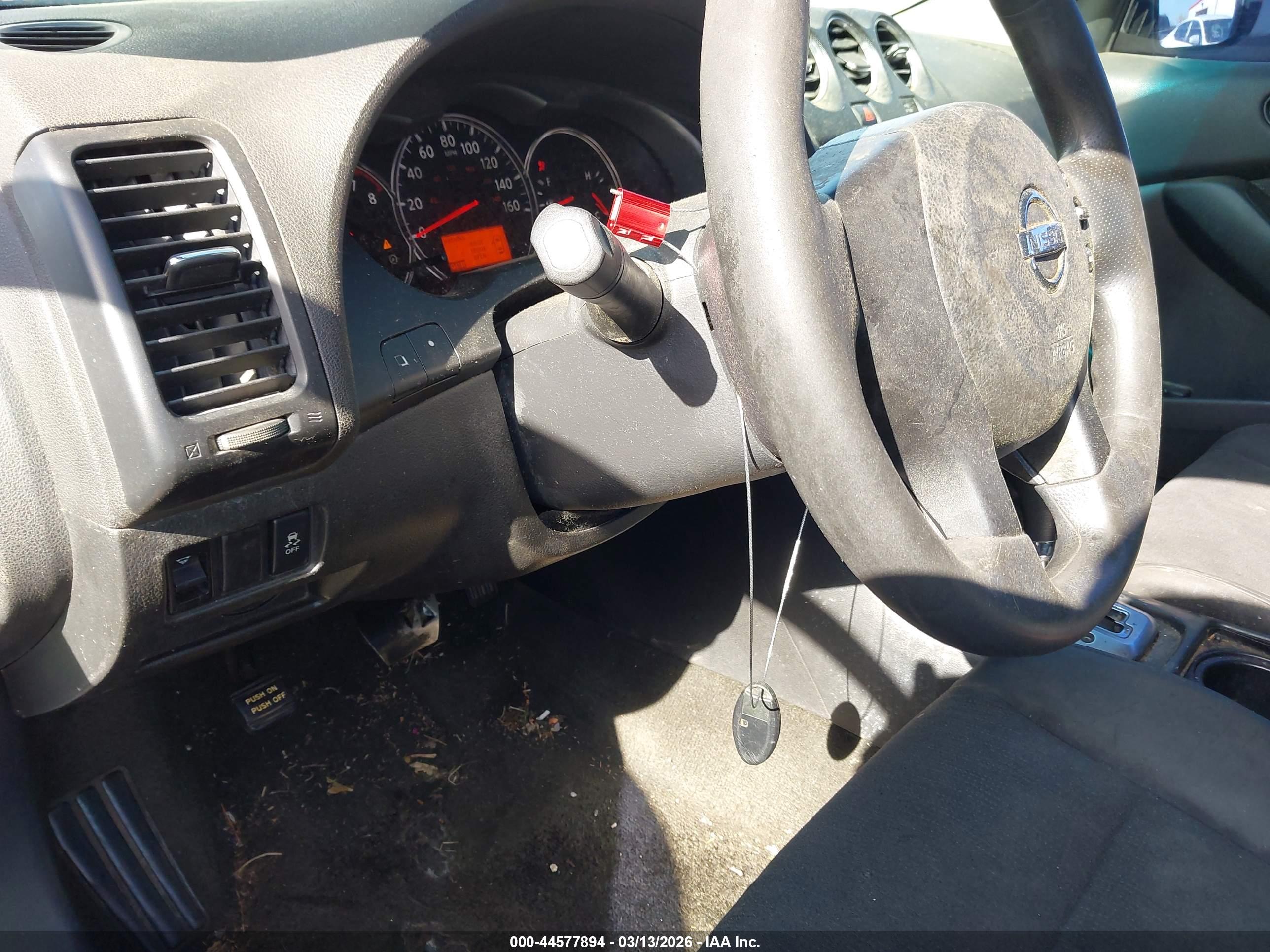 NISSAN ALTIMA image 11