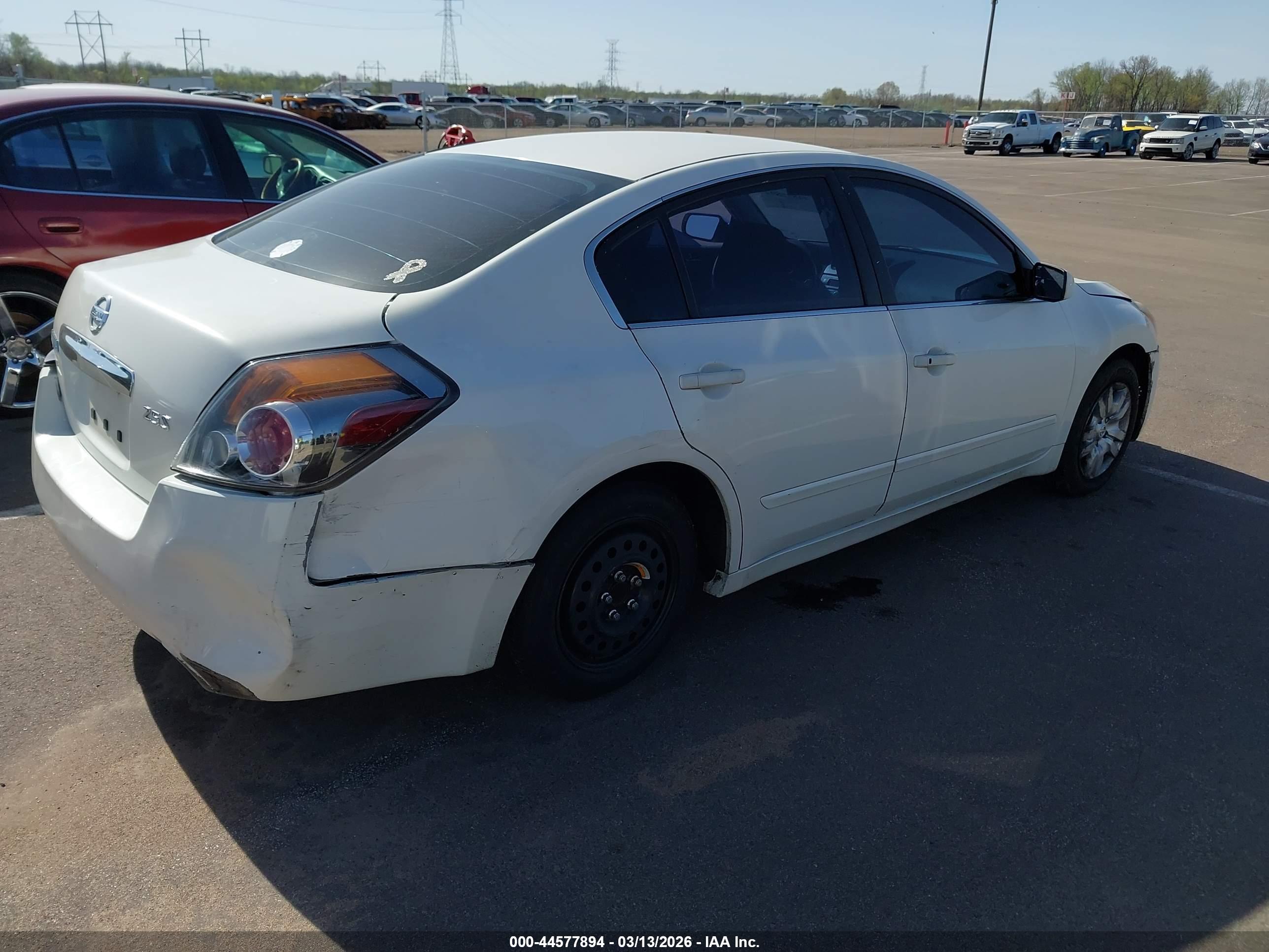 NISSAN ALTIMA image 4