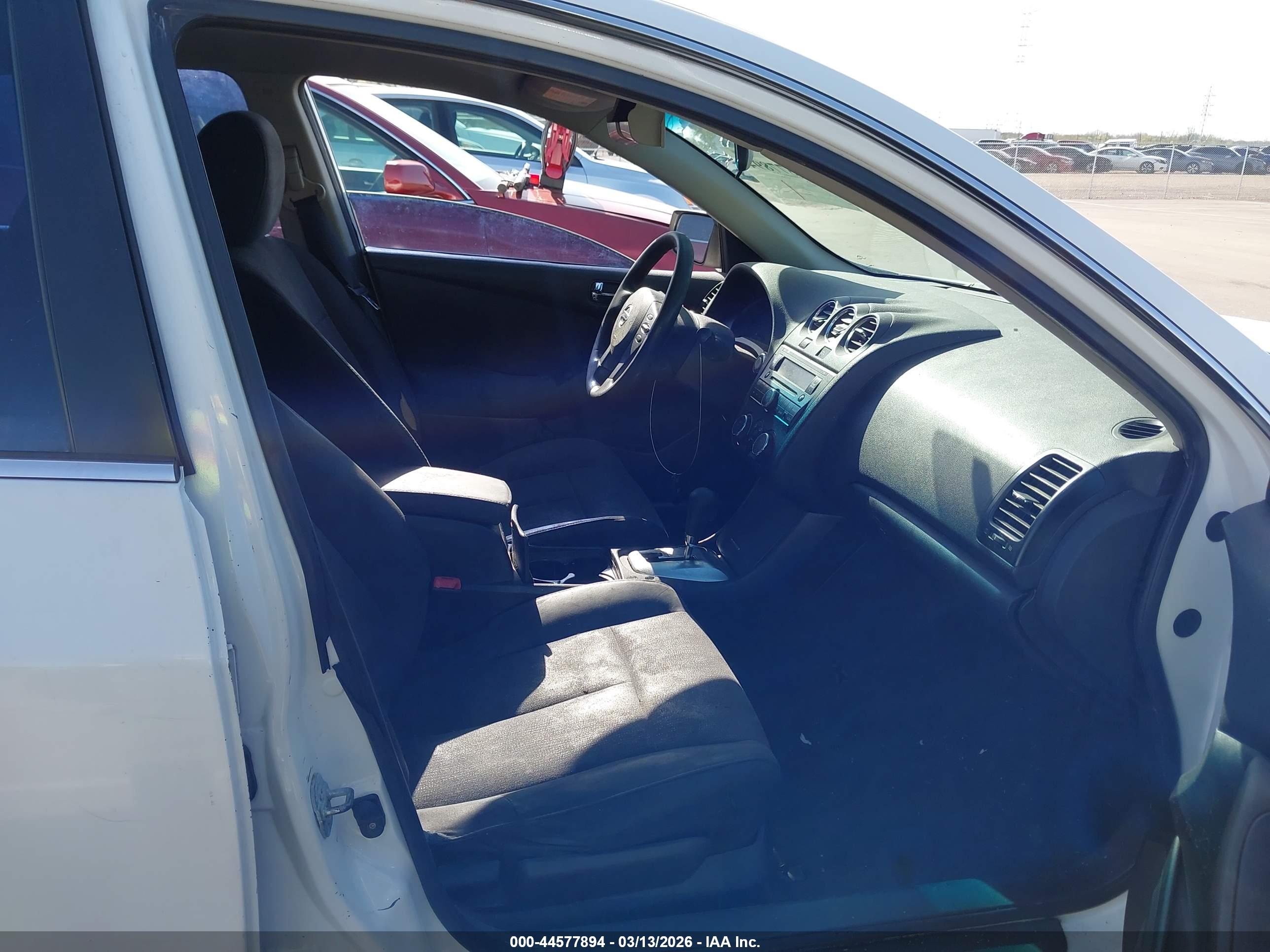 NISSAN ALTIMA image 5