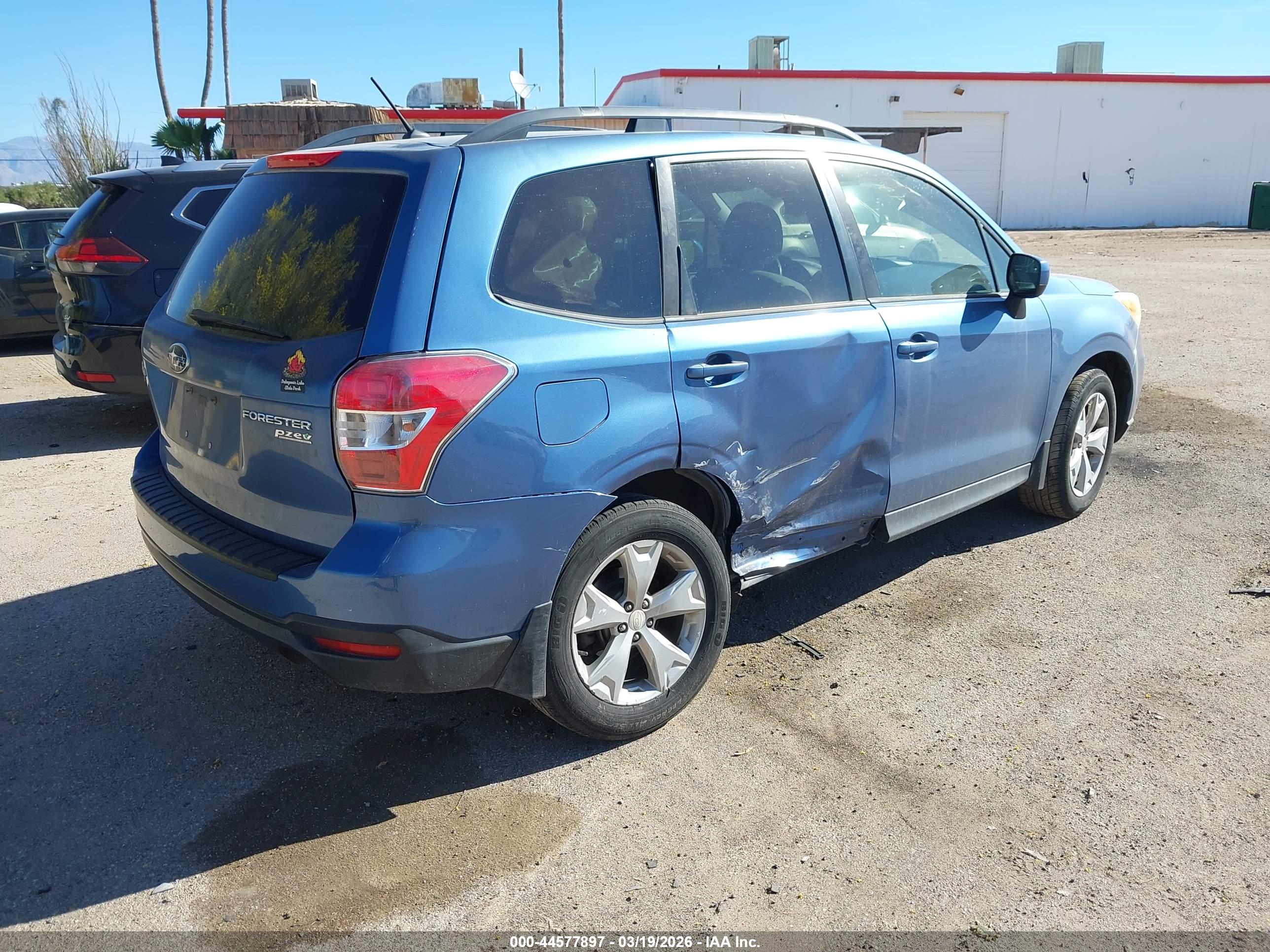 SUBARU FORESTER image 4