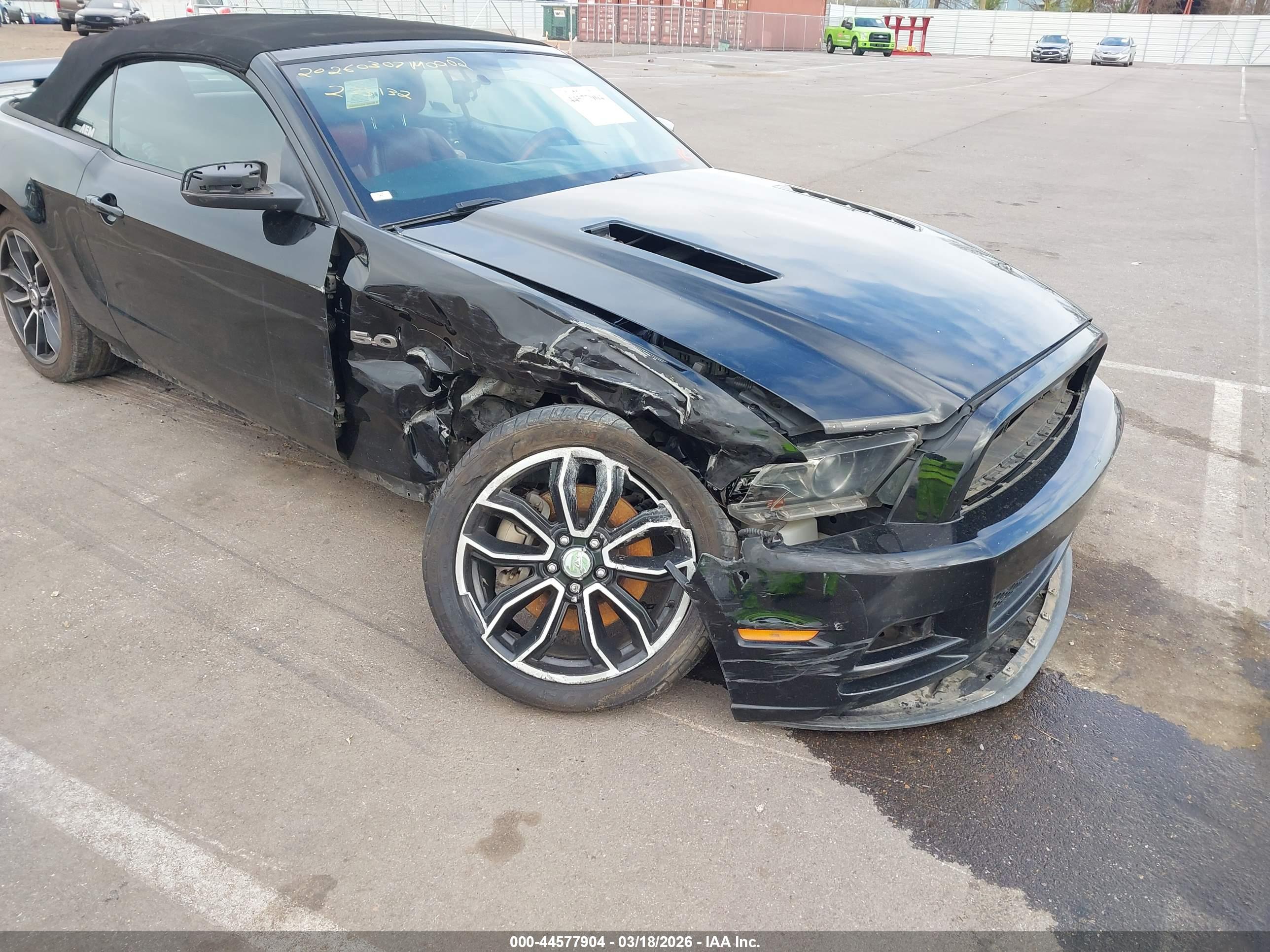 FORD MUSTANG image 6