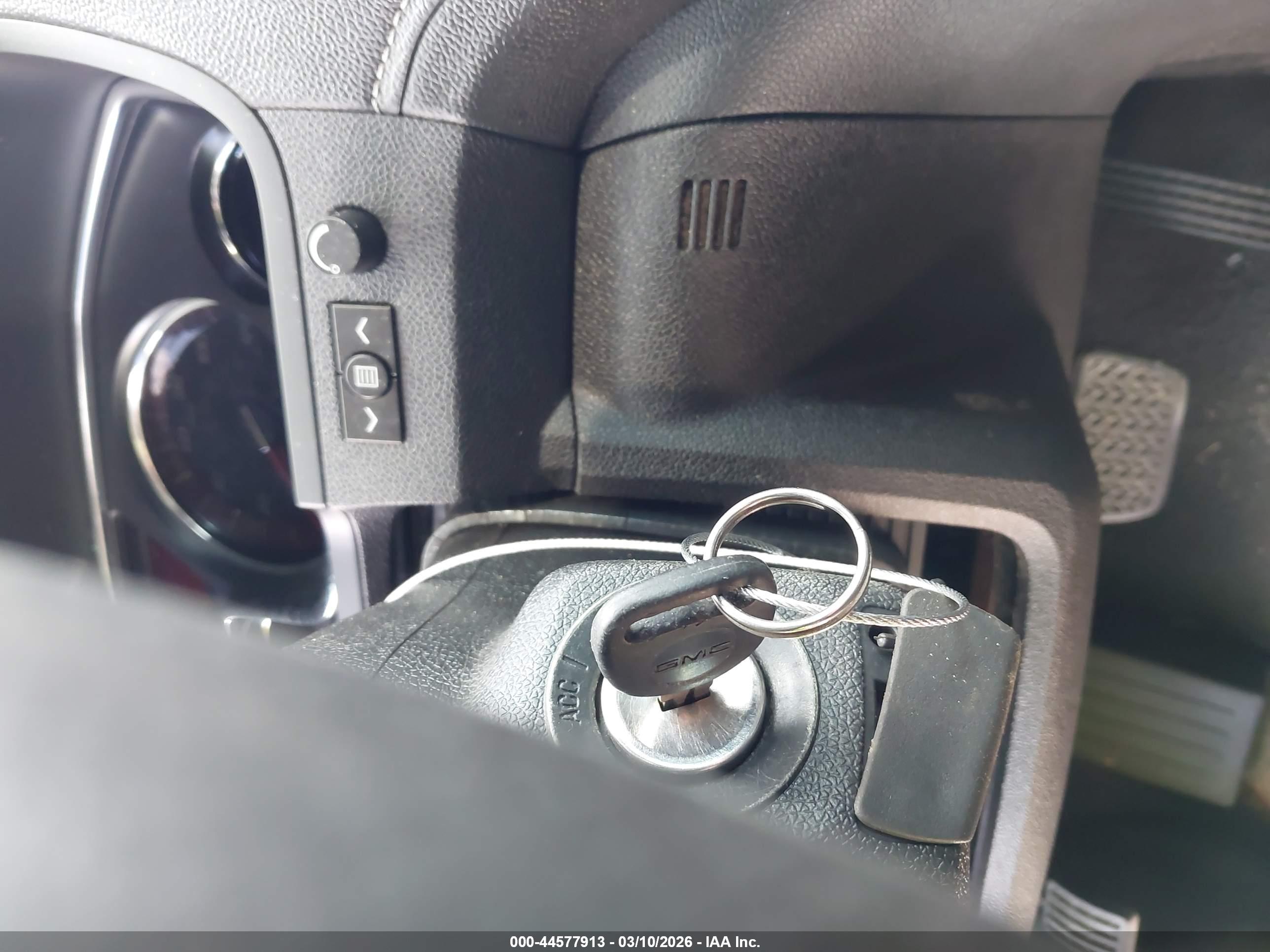 GMC ACADIA image 11