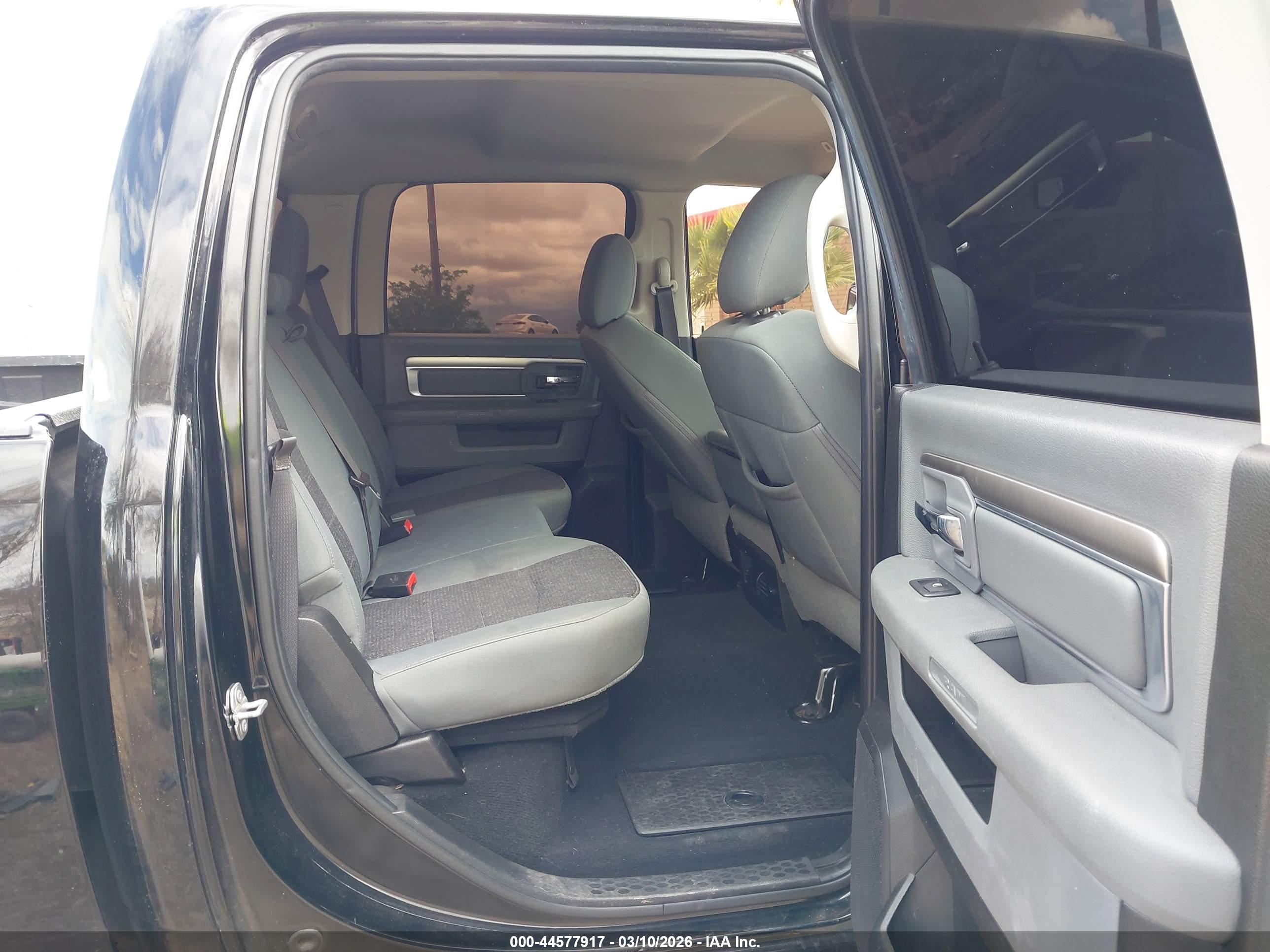 RAM 1500 image 8