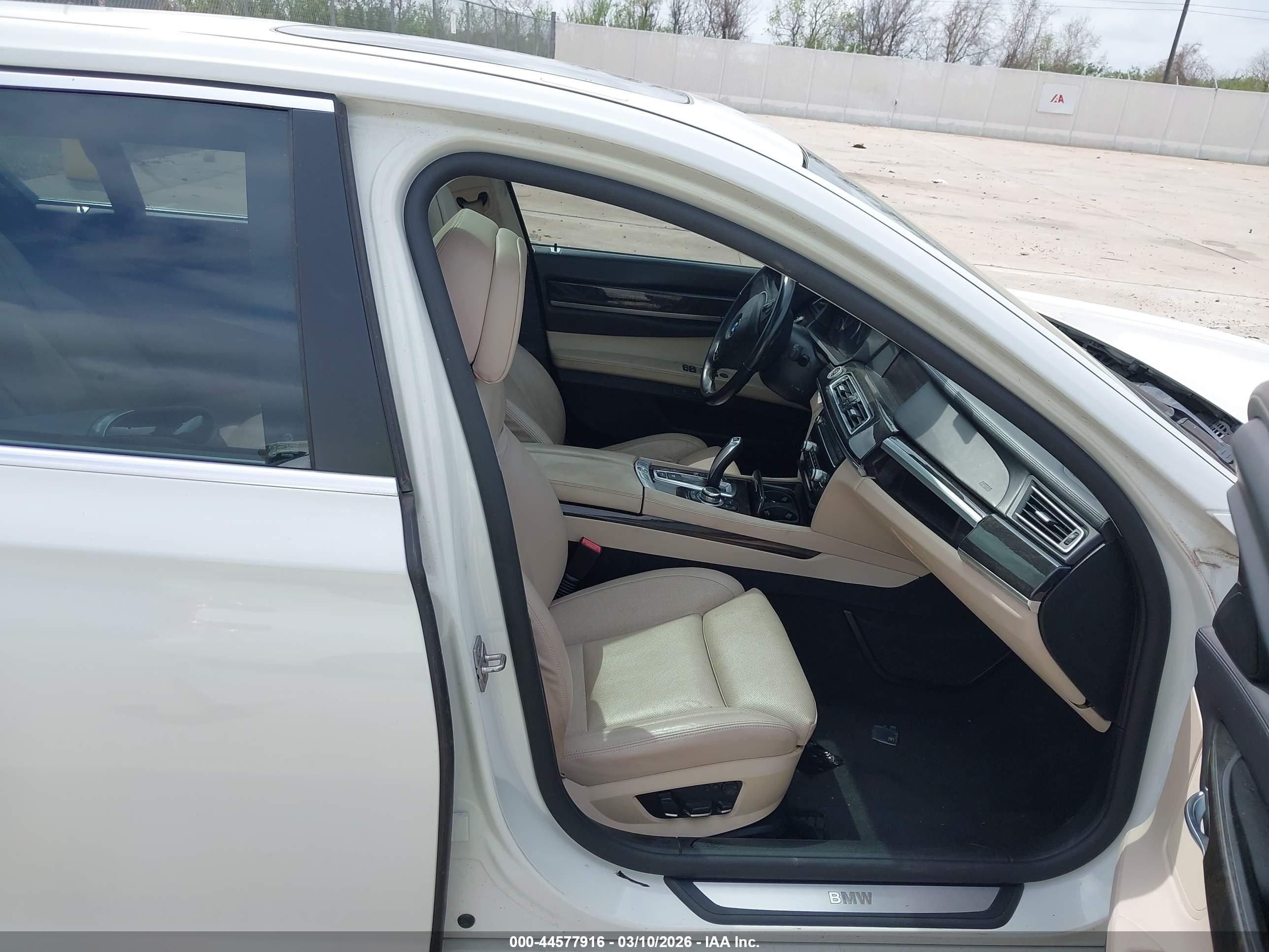 BMW 750LI image 5