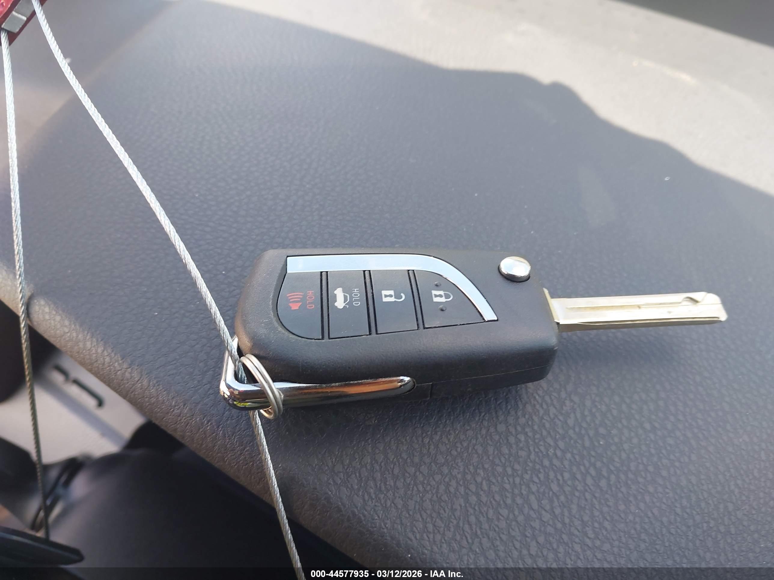 TOYOTA CAMRY image 11