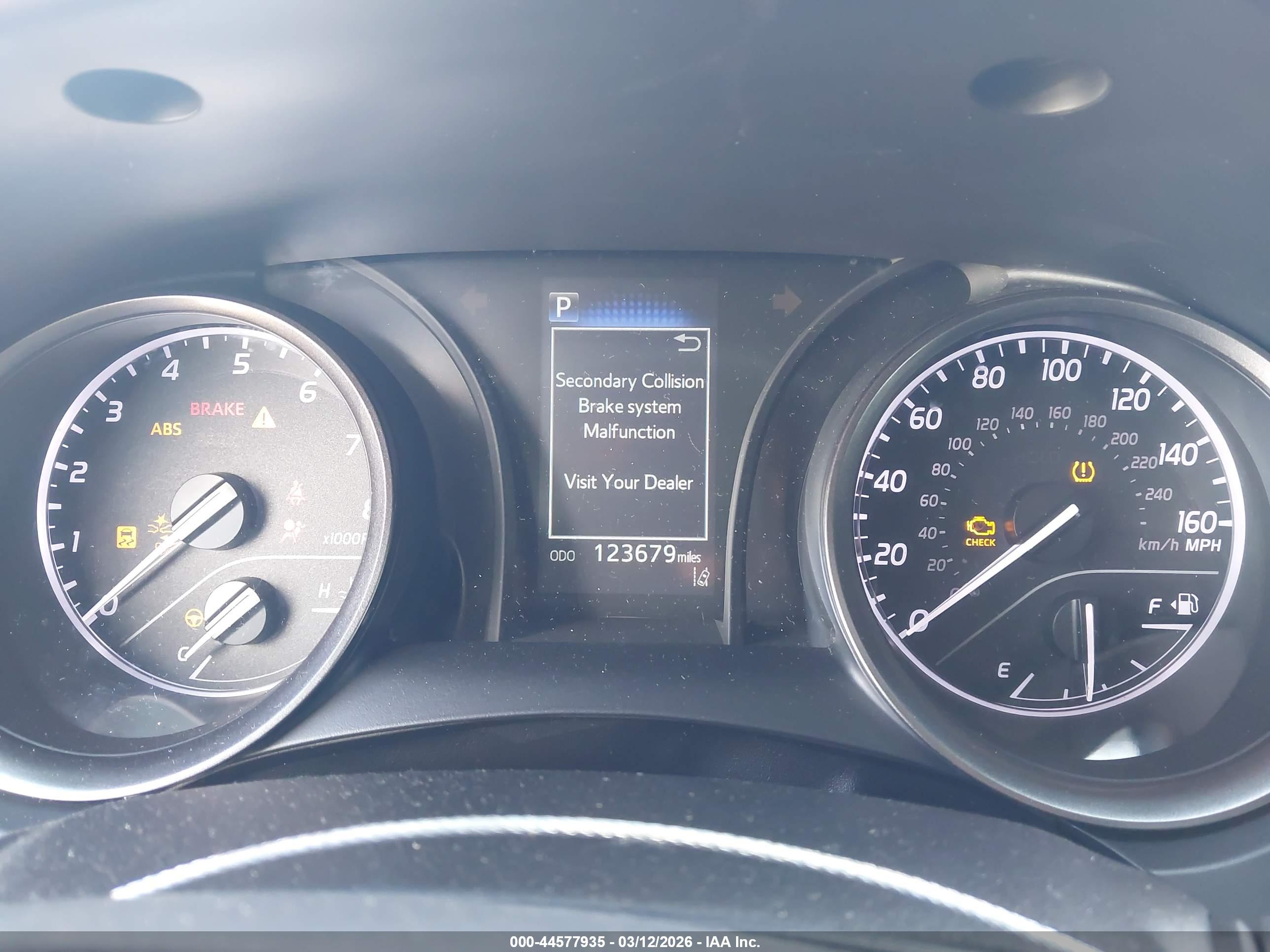 TOYOTA CAMRY image 7