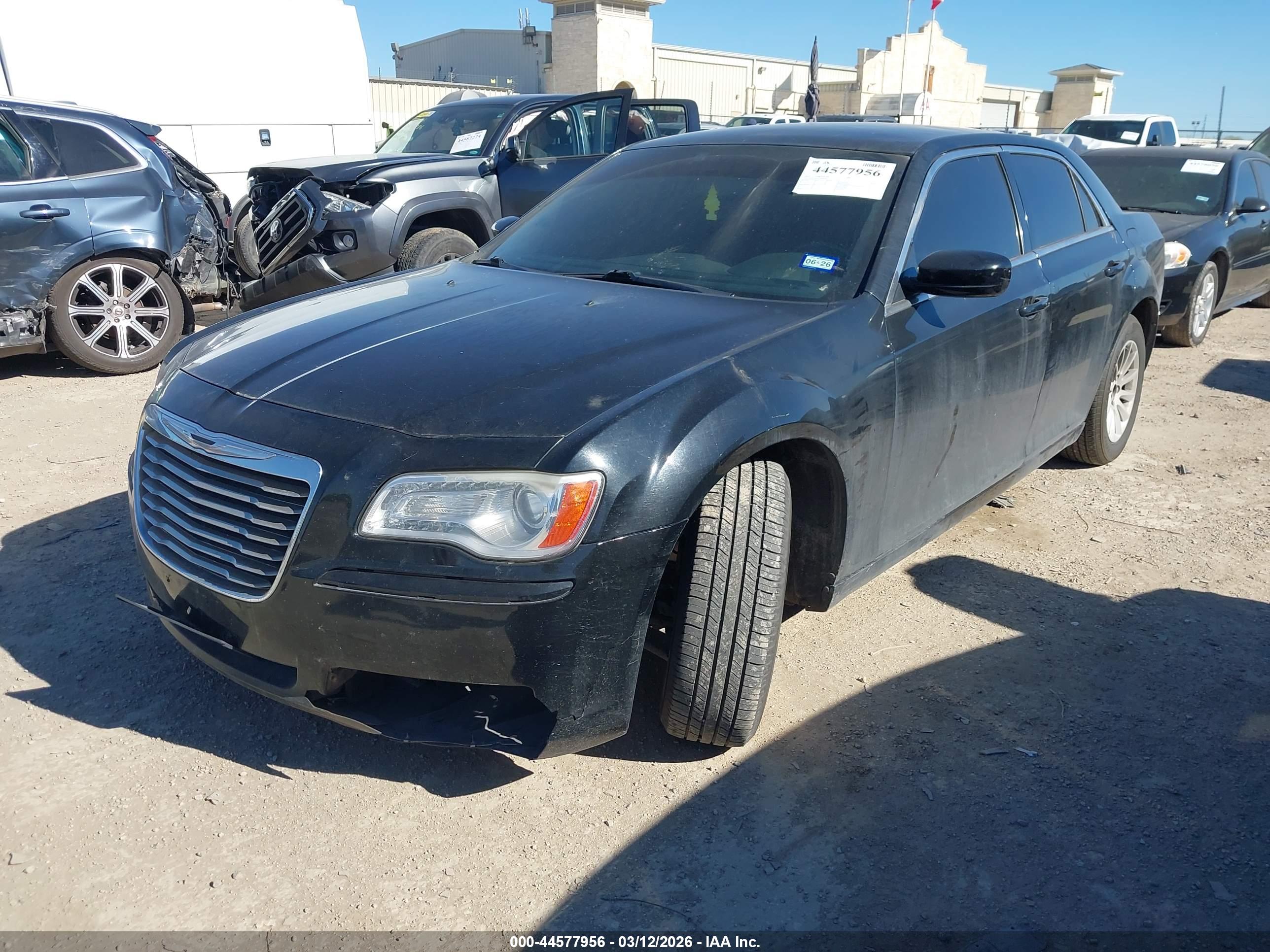 CHRYSLER 300 image 2
