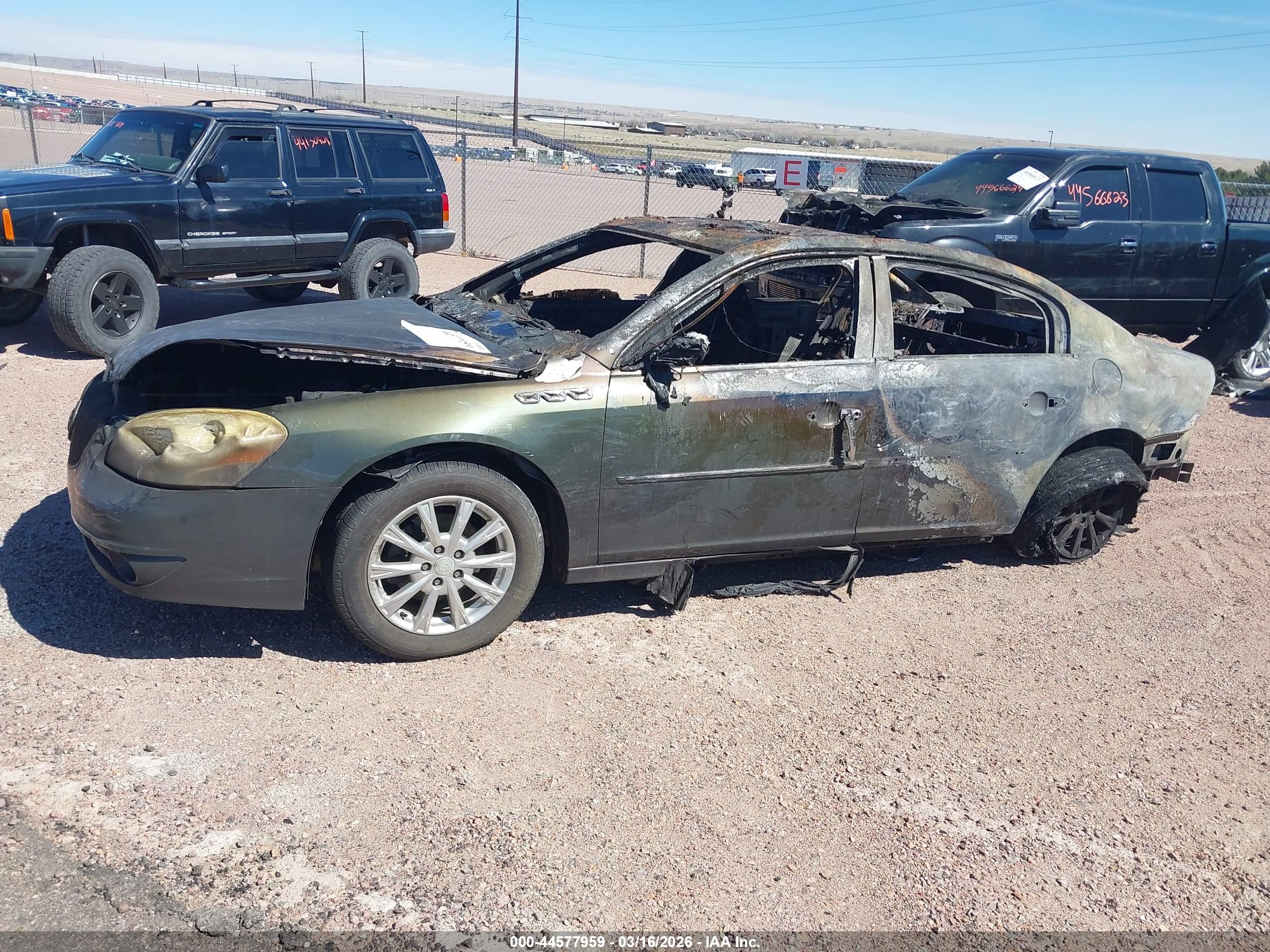 BUICK LUCERNE image 6