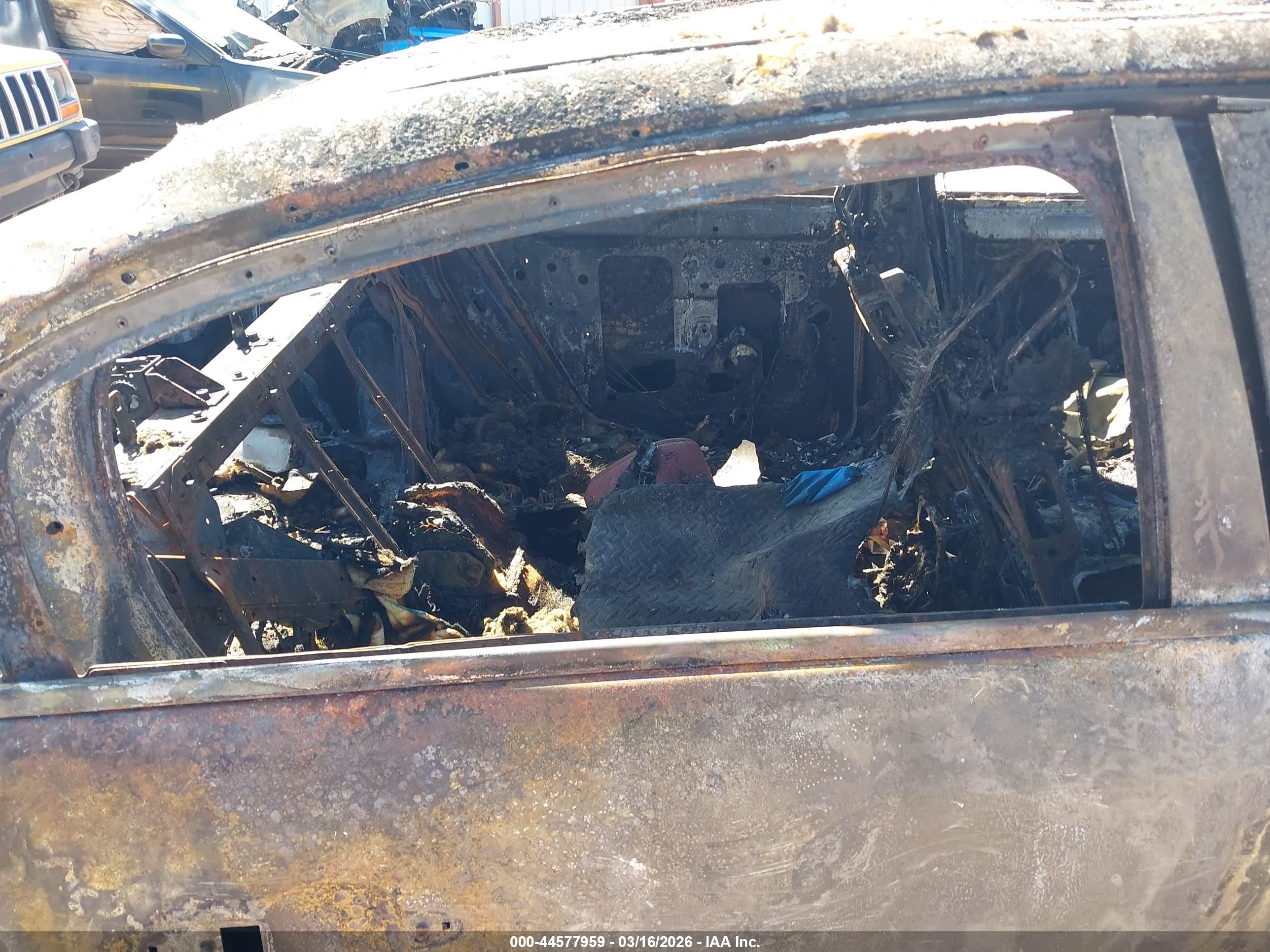 BUICK LUCERNE image 8