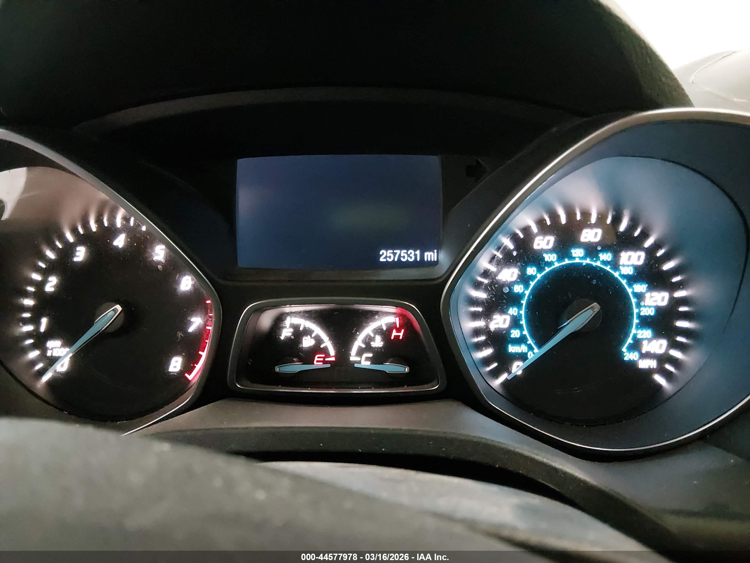 FORD ESCAPE image 7