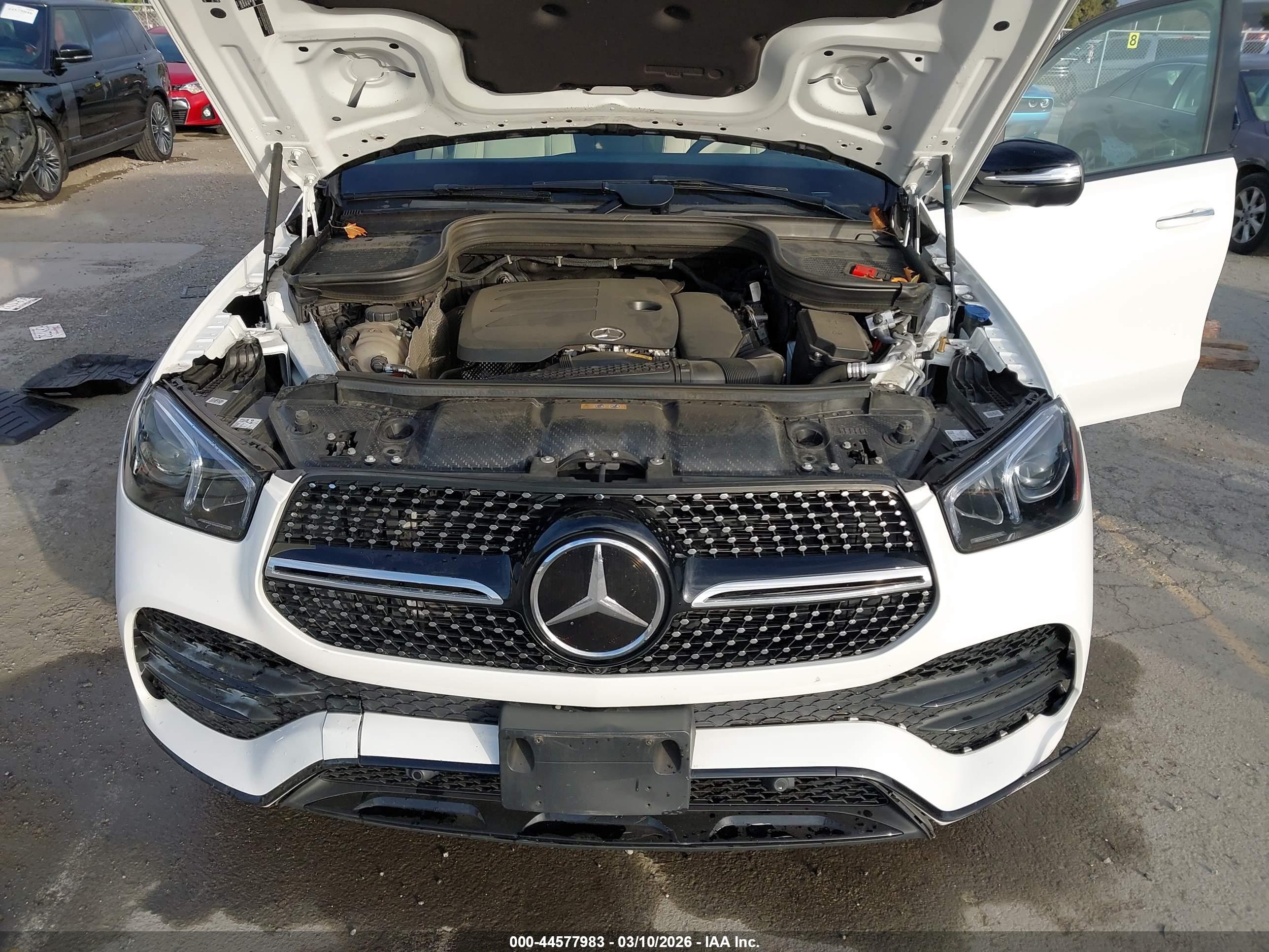 MERCEDES-BENZ GLE image 10