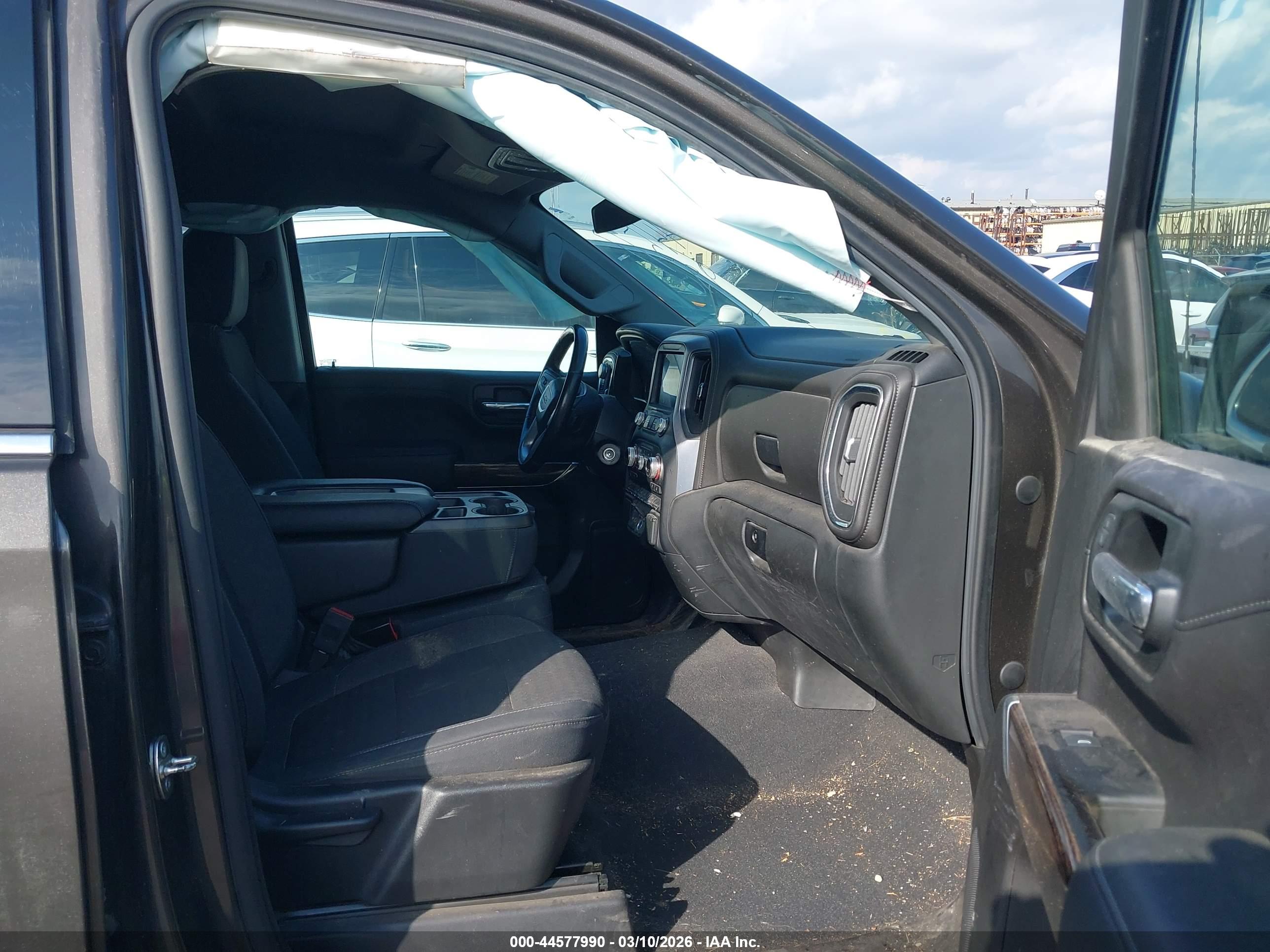 GMC SIERRA image 5