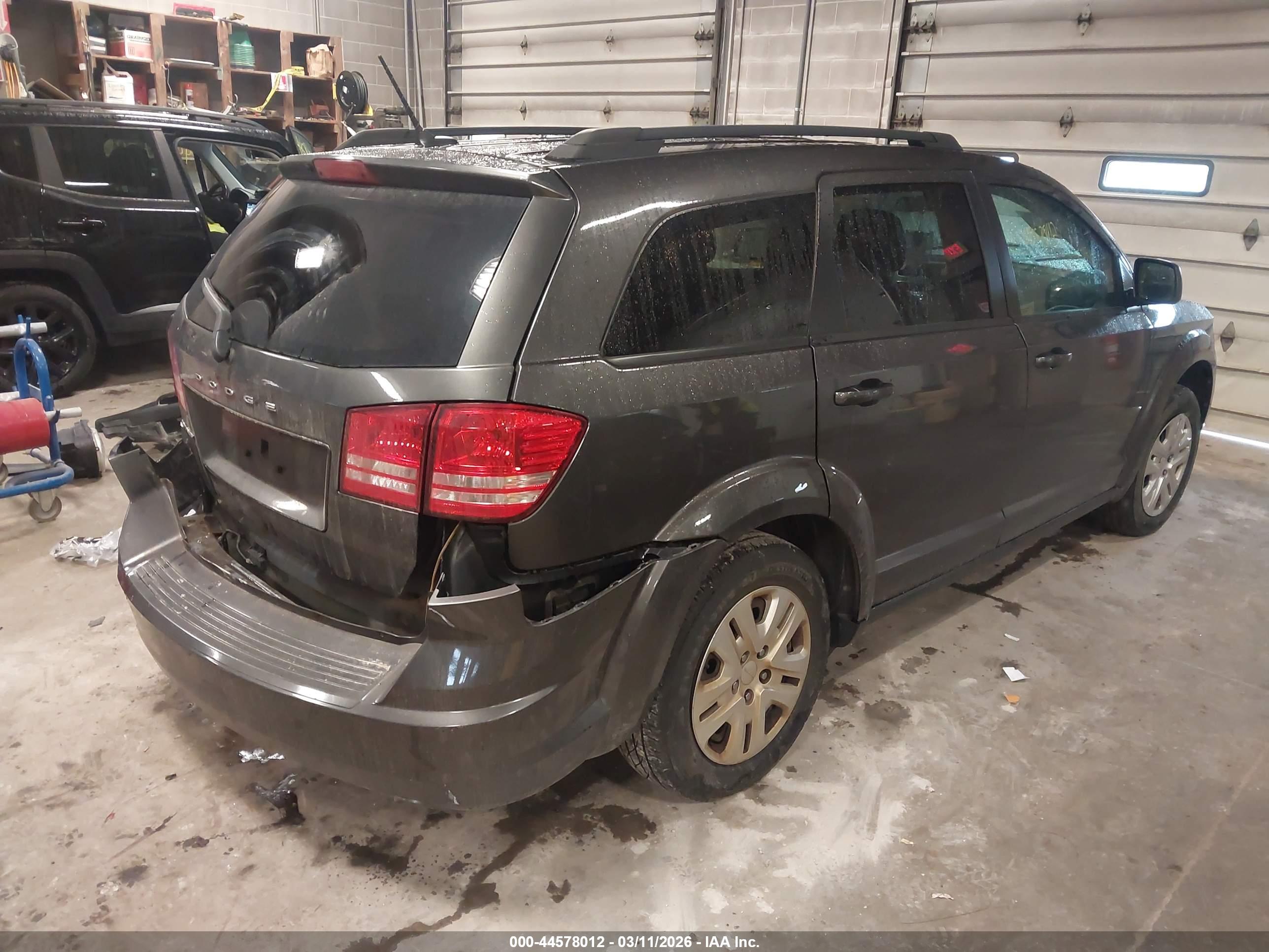 DODGE JOURNEY image 4